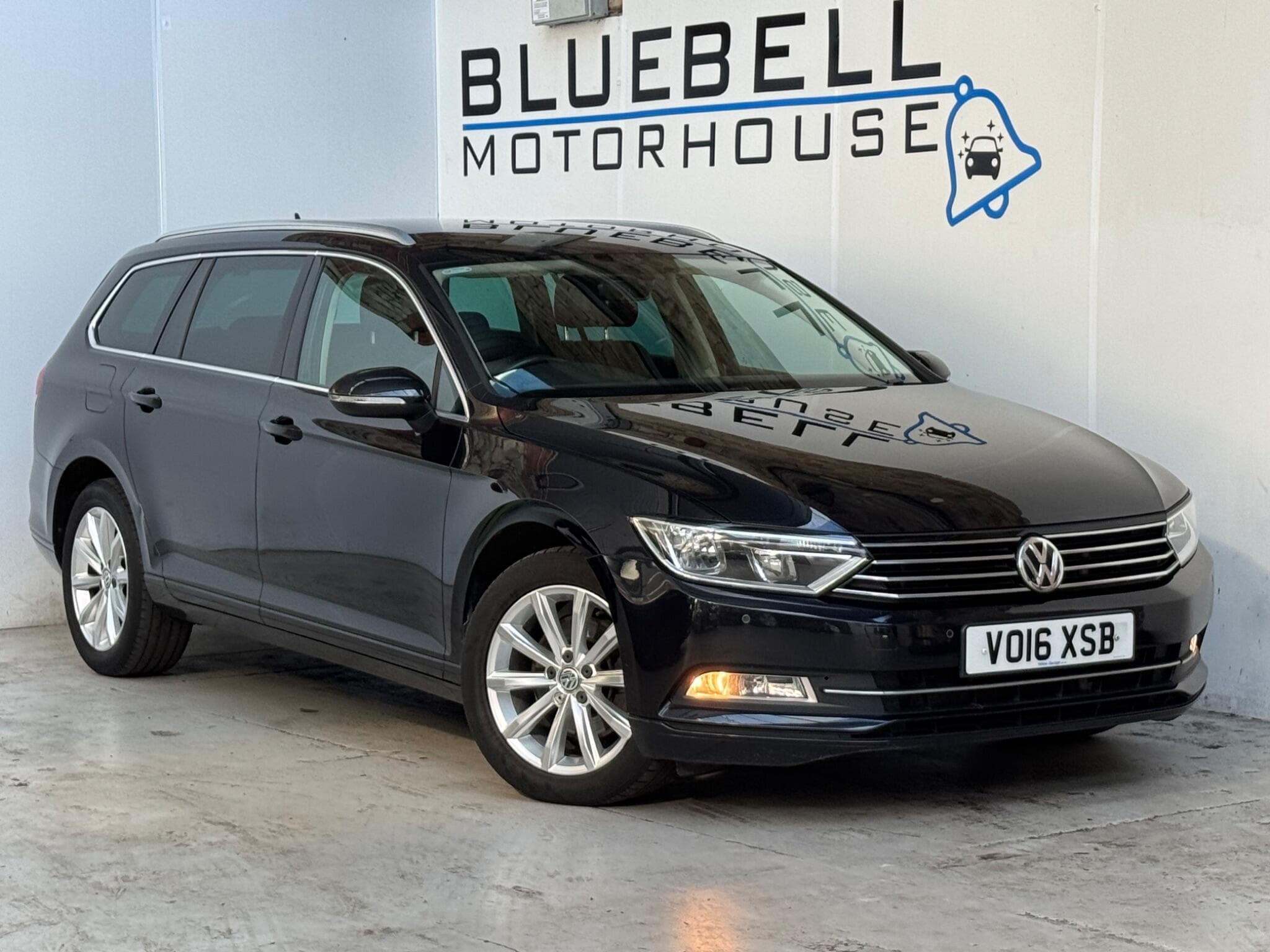 2016 Volkswagen Passat - Image 1