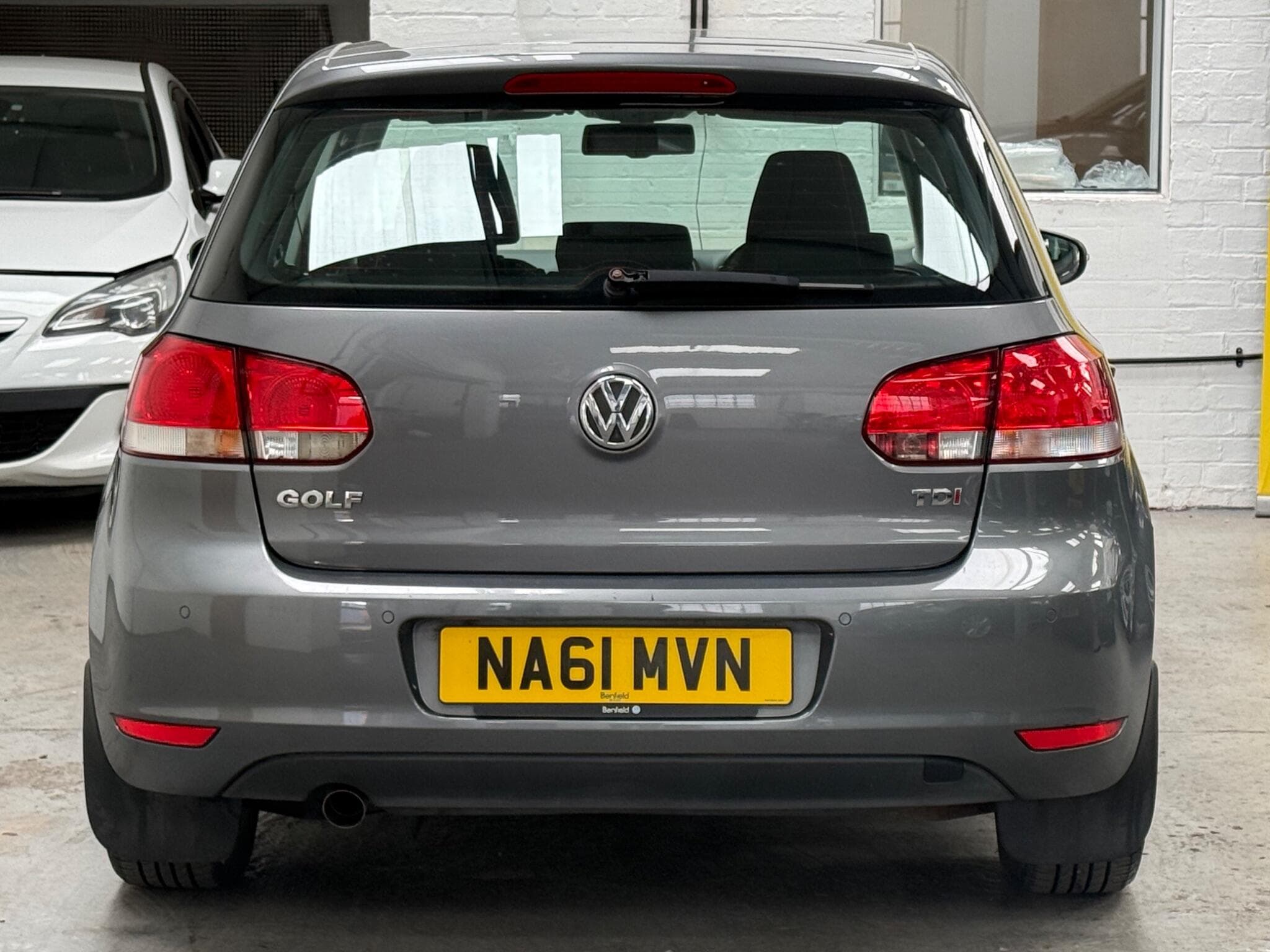 2011 Volkswagen Golf - Thumbnail 7
