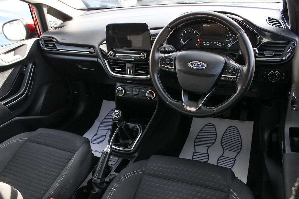 2017 Ford Fiesta - Thumbnail 16