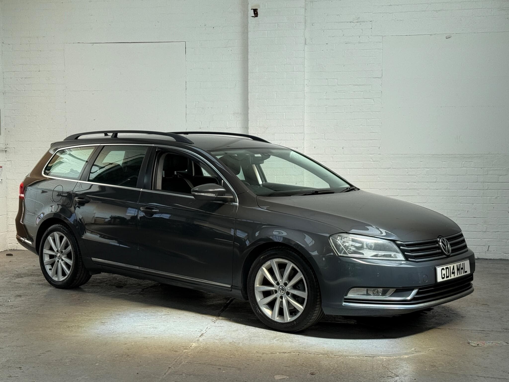 2014 Volkswagen Passat - Thumbnail 5