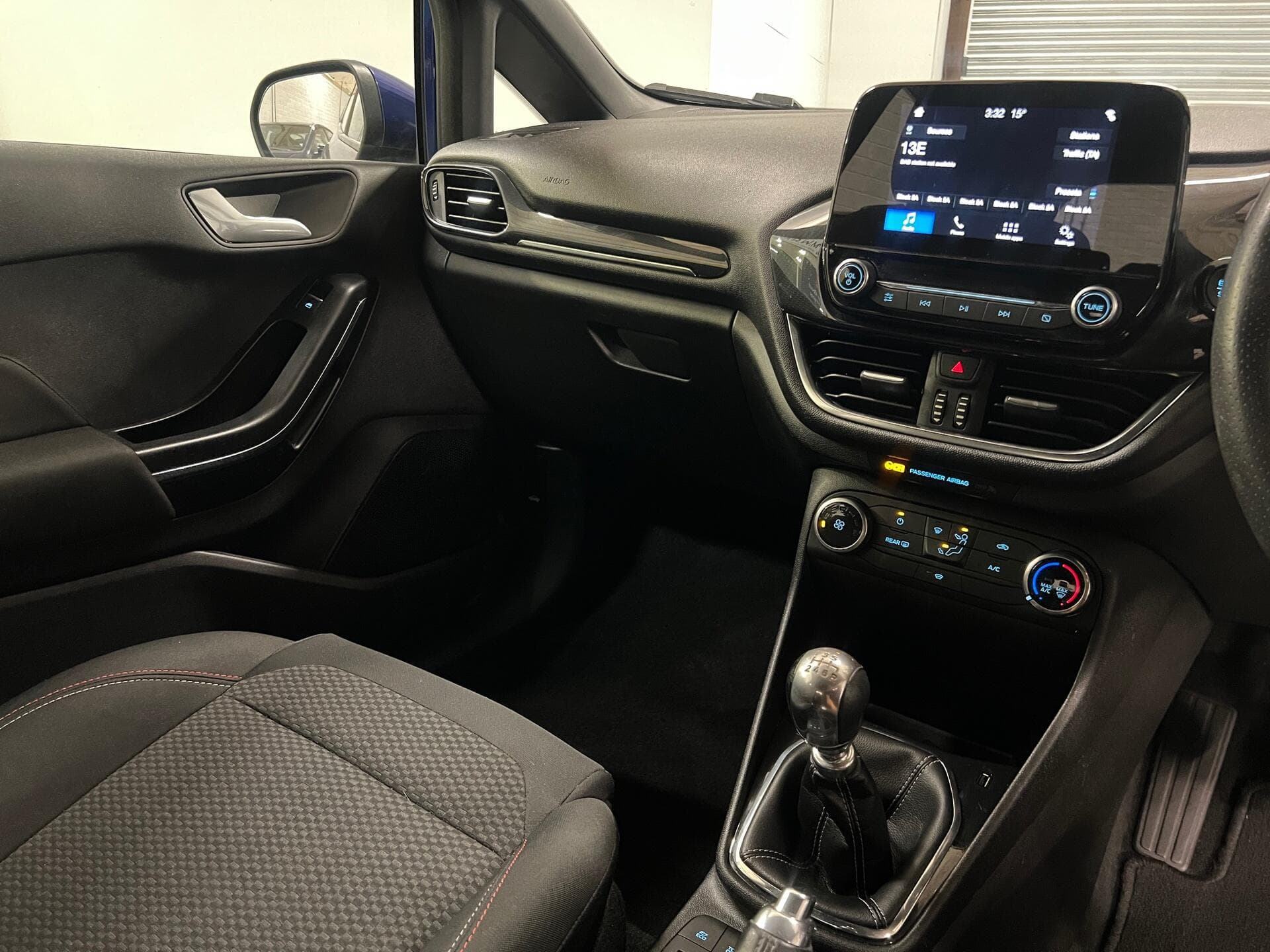 2018 Ford Fiesta - Thumbnail 37