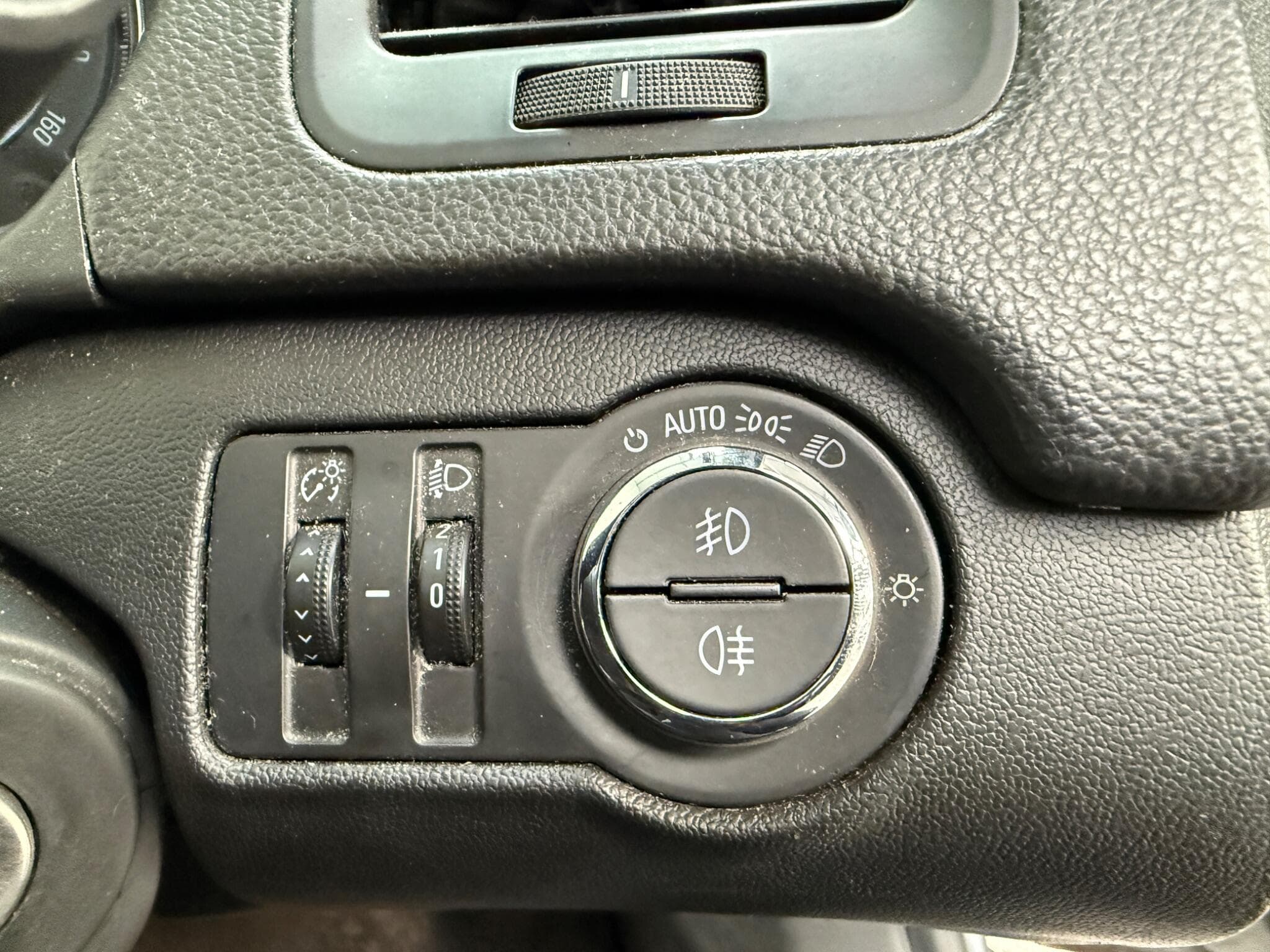 2015 Vauxhall Insignia - Thumbnail 20