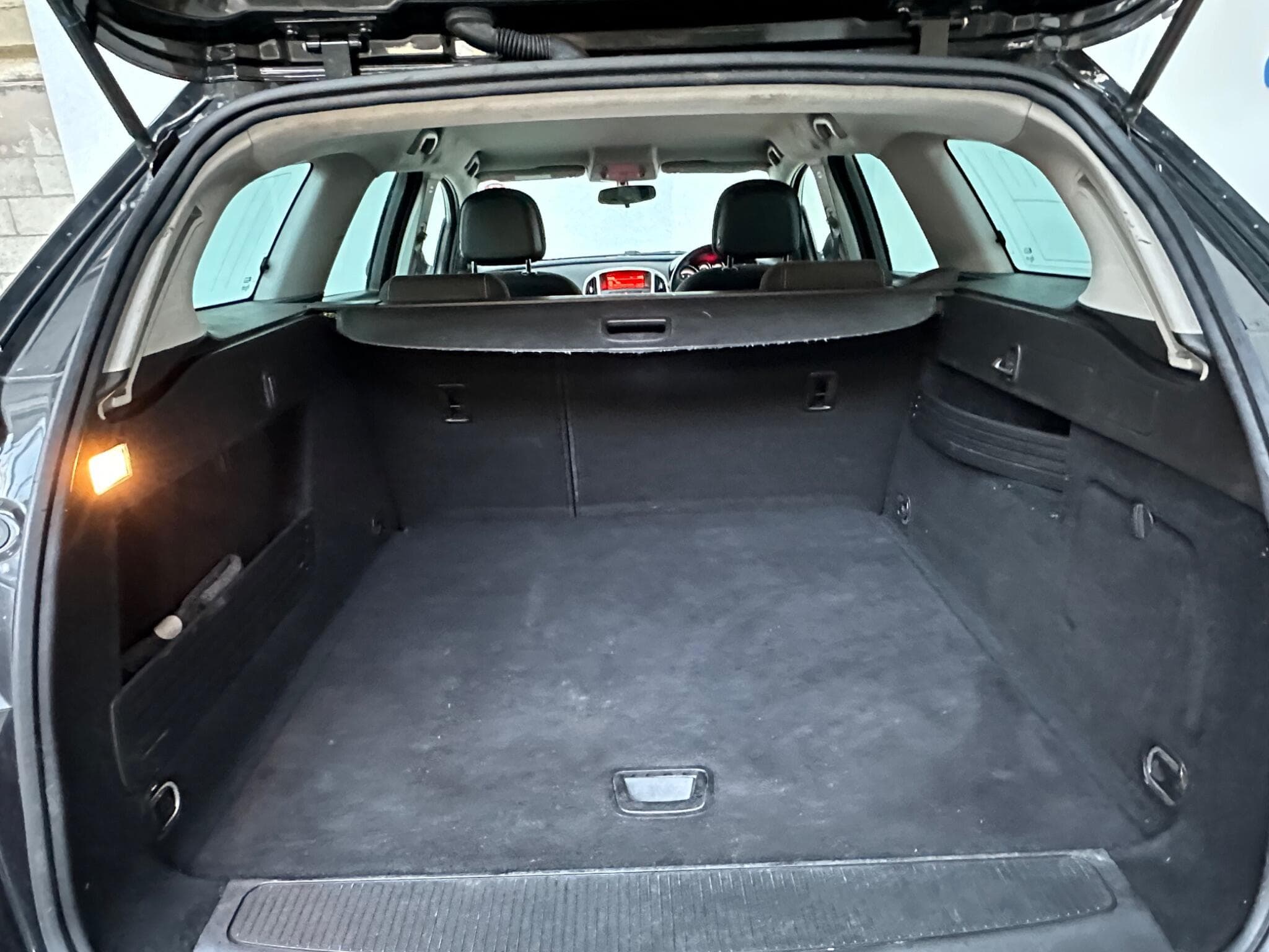 2014 Vauxhall Astra - Thumbnail 19