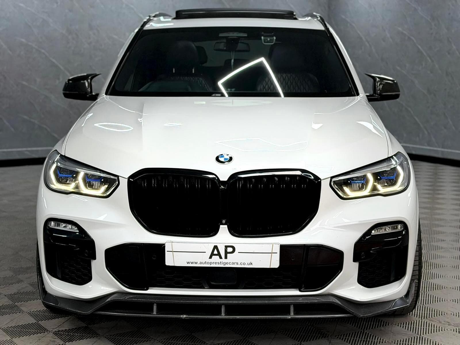 2018 BMW X5 - Thumbnail 11