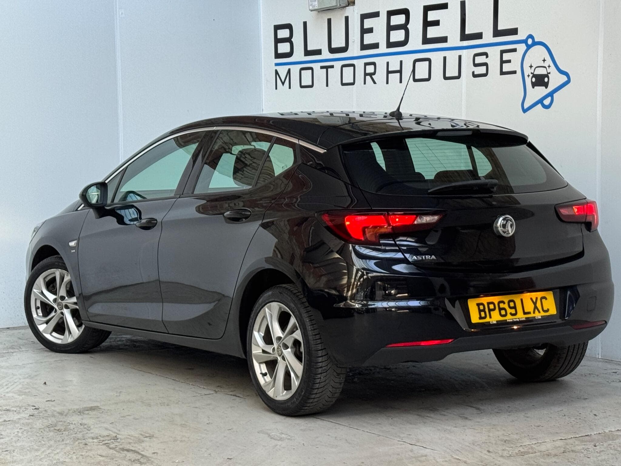 2019 Vauxhall Astra - Thumbnail 5