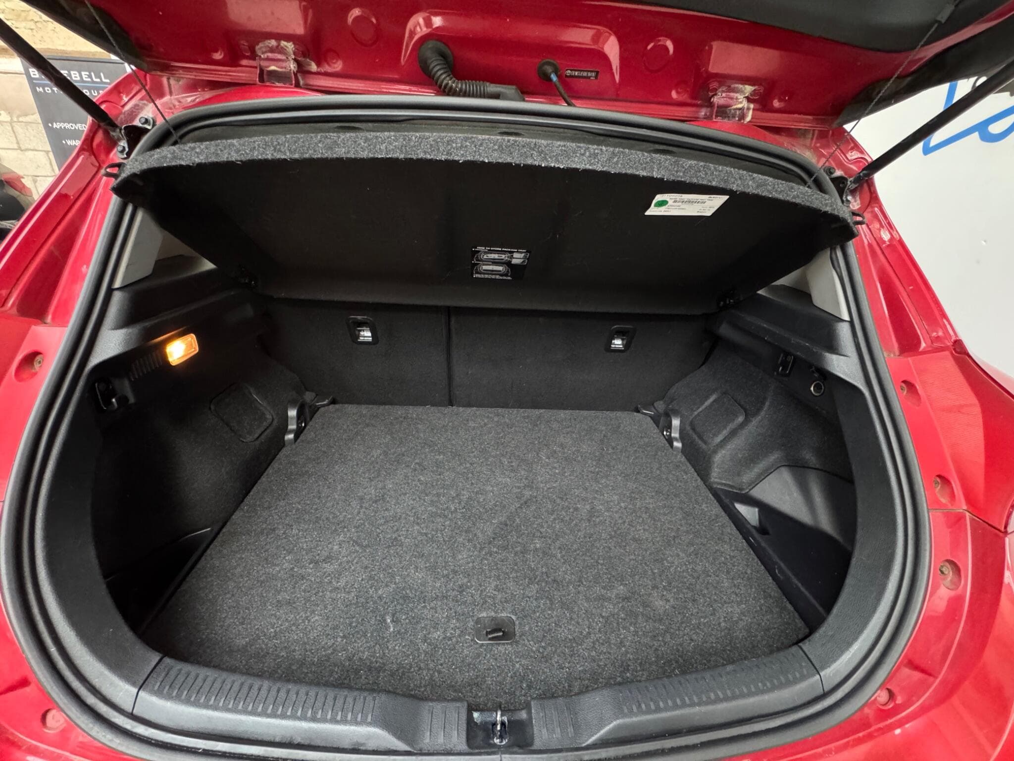 2015 Toyota Auris - Thumbnail 24