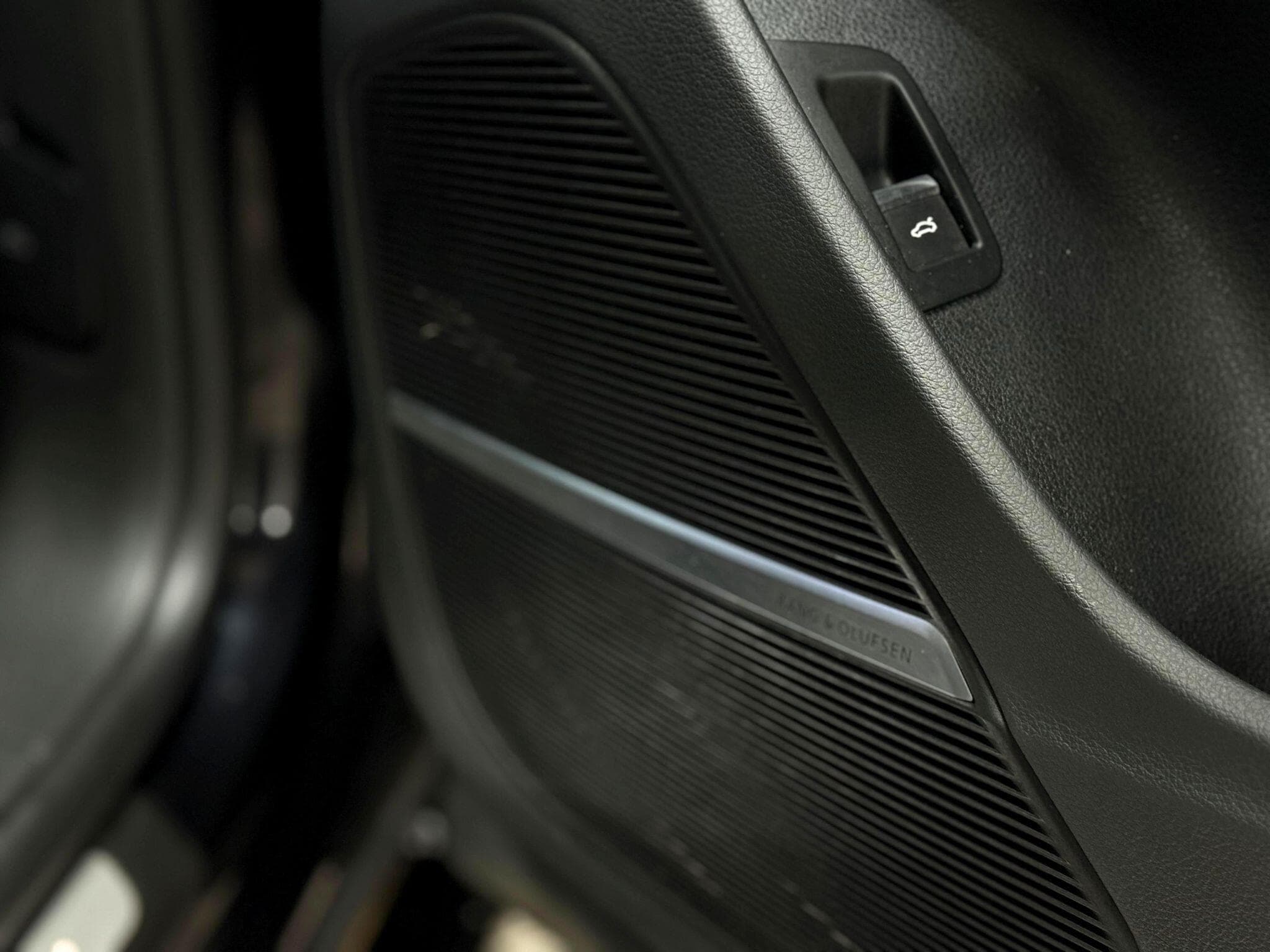 2021 Audi RSQ8 - Thumbnail 38