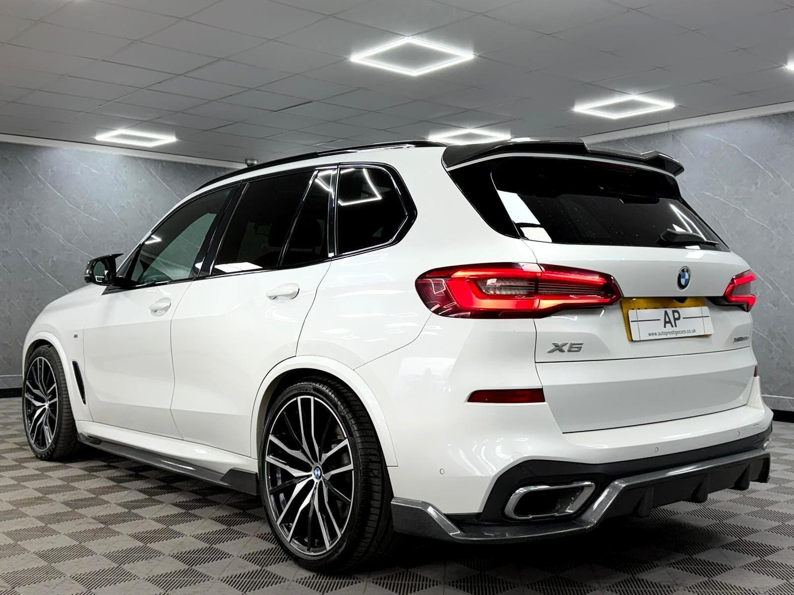 2018 BMW X5 - Thumbnail 14