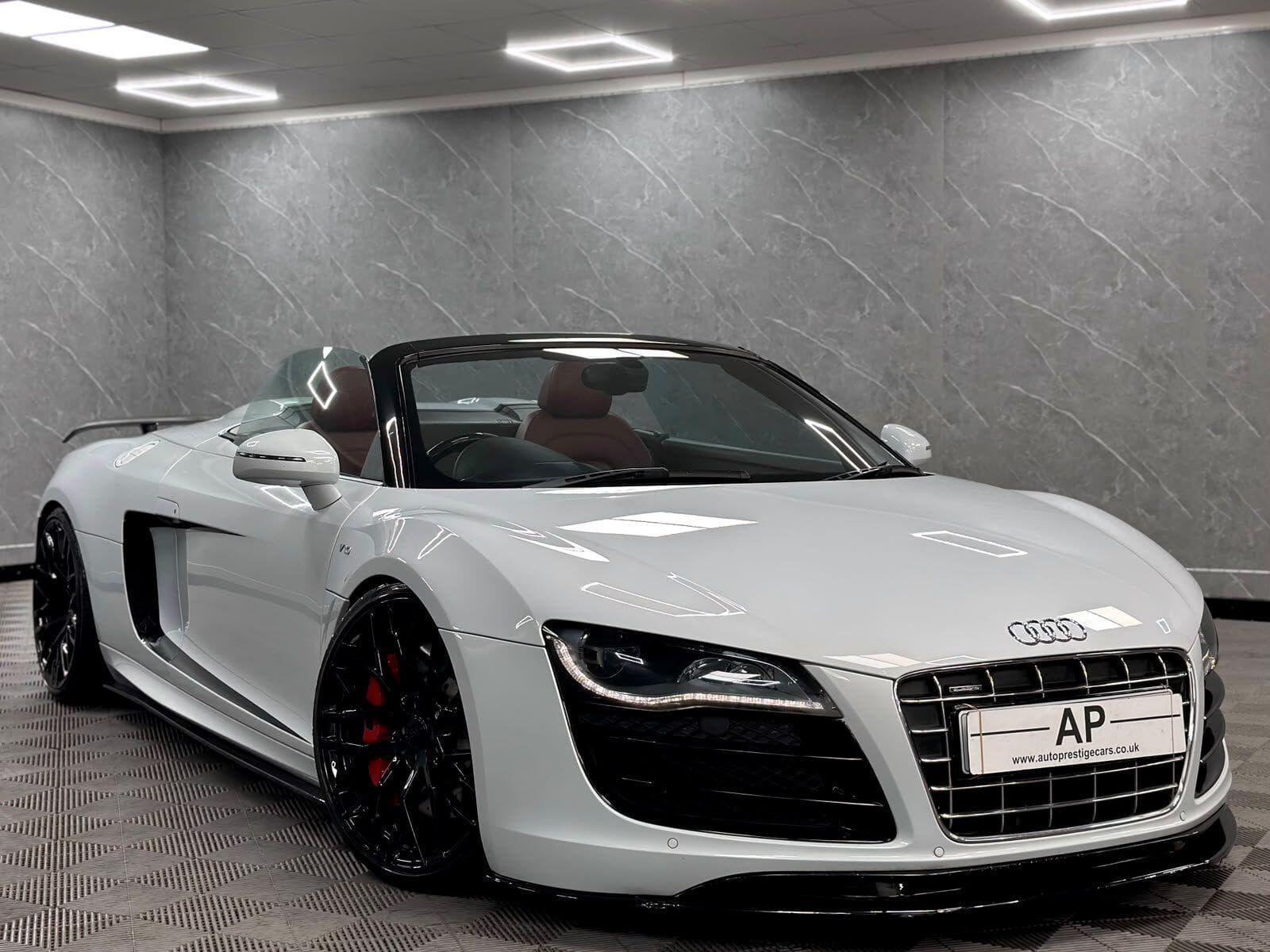 2010 Audi R8 - Thumbnail 17