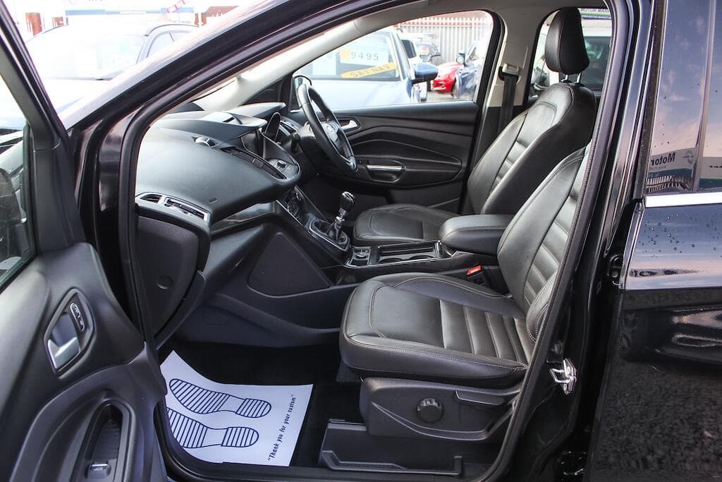 2019 Ford Kuga - Thumbnail 17