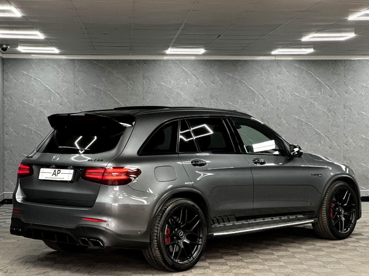 2019 Mercedes-Benz GLC - Thumbnail 4