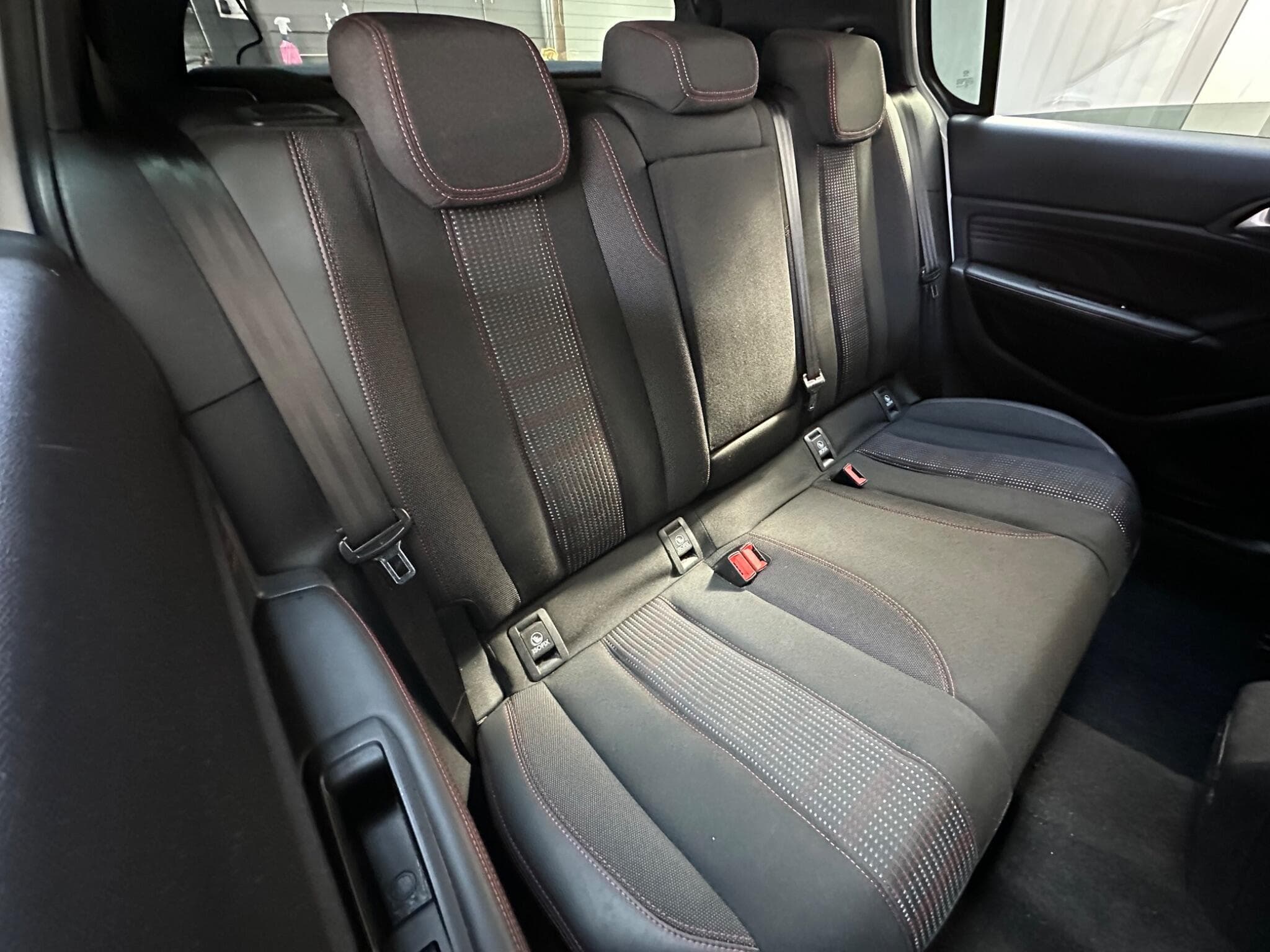 2016 Peugeot 308 - Thumbnail 10