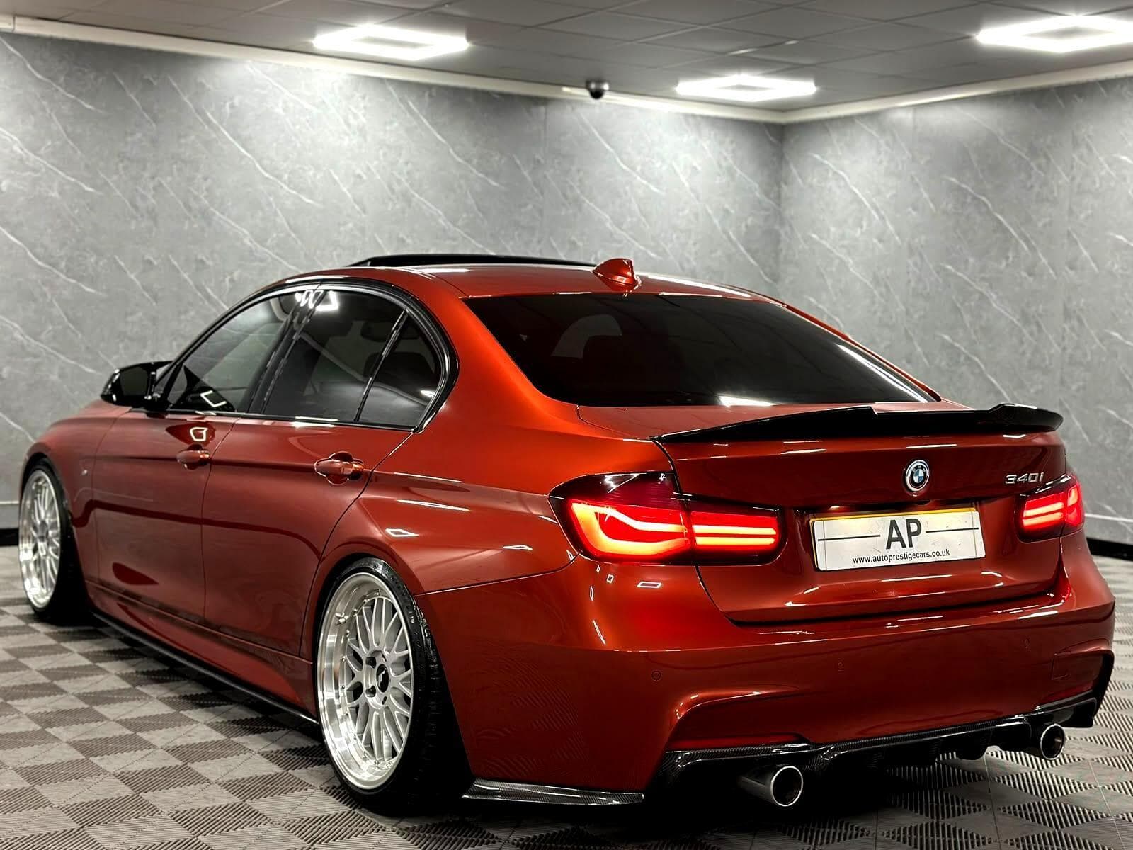 2017 BMW 3 Series - Thumbnail 27