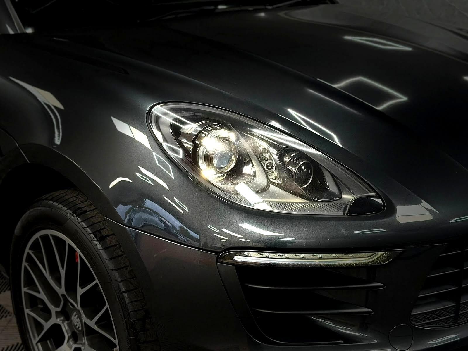 2017 Porsche Macan - Thumbnail 33