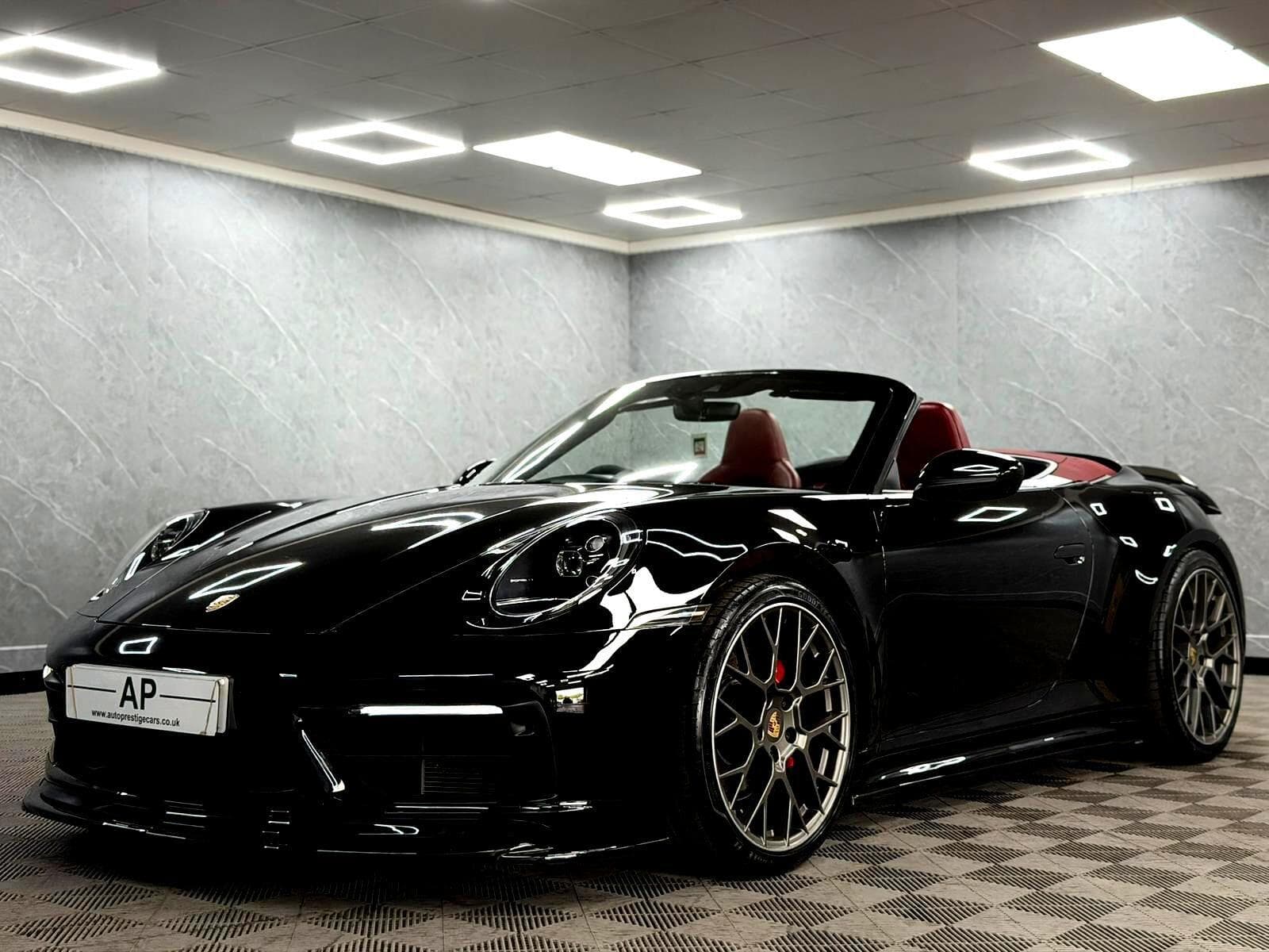 2020 Porsche 911 - Thumbnail 28
