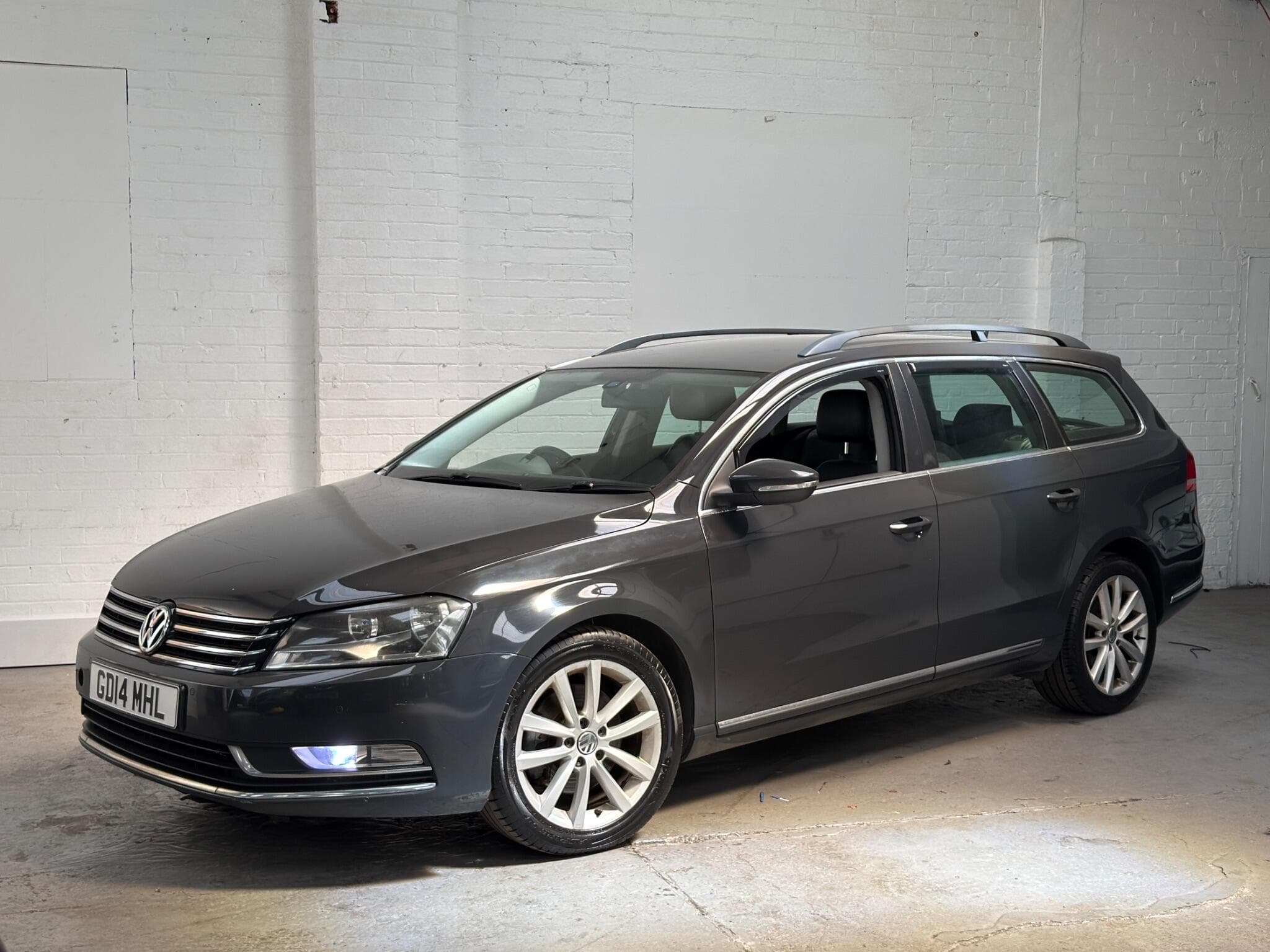 2014 Volkswagen Passat - Thumbnail 3