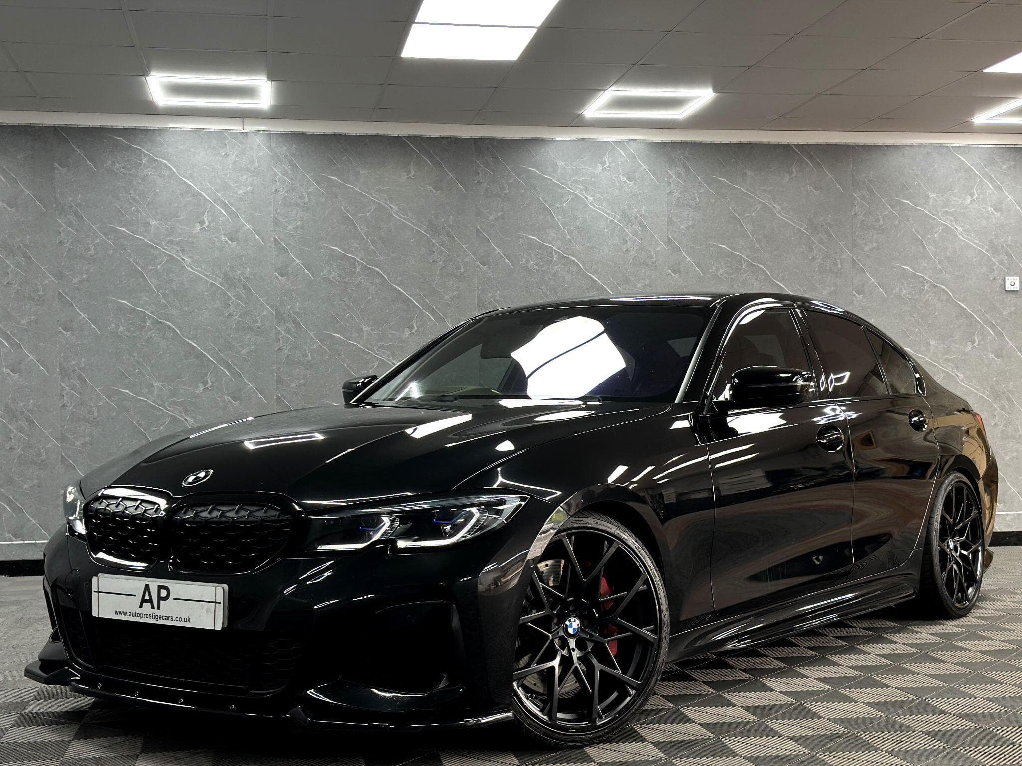 2019 BMW 3 Series - Thumbnail 11