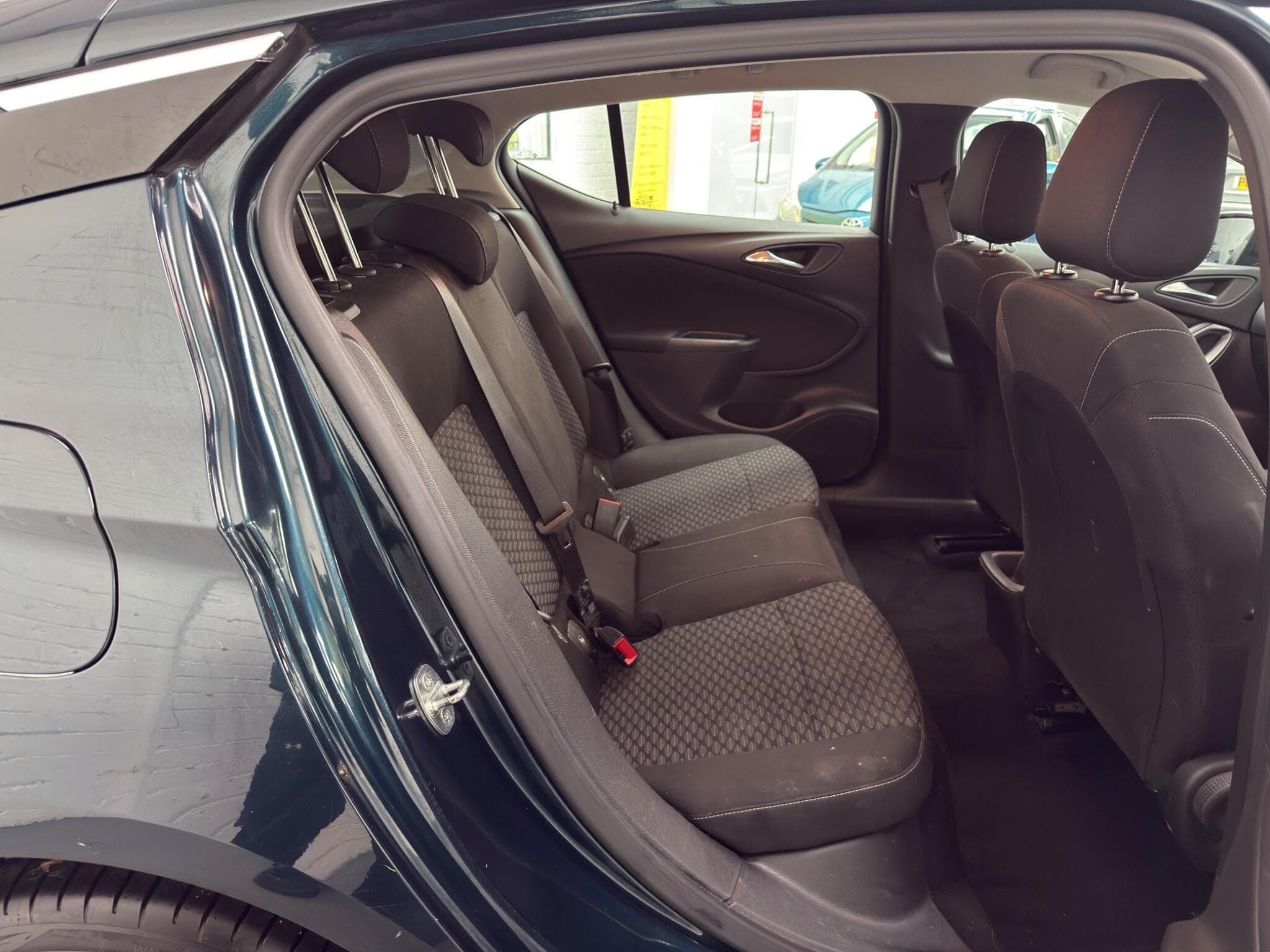2016 Vauxhall Astra - Thumbnail 13