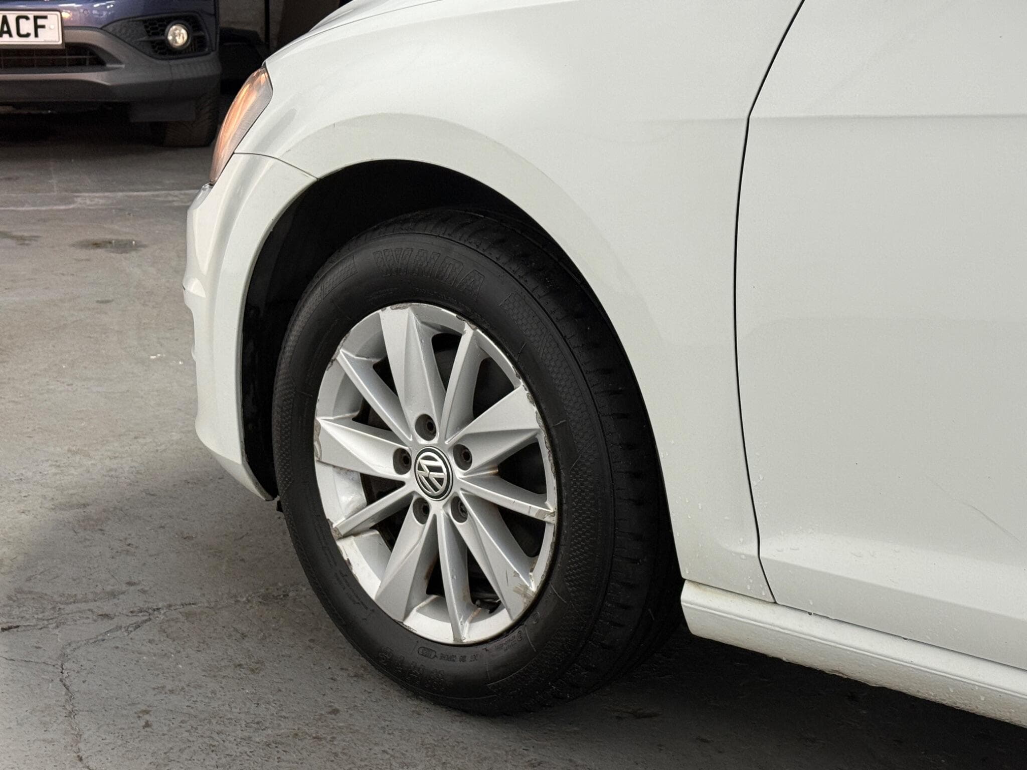 2013 Volkswagen Golf - Thumbnail 19