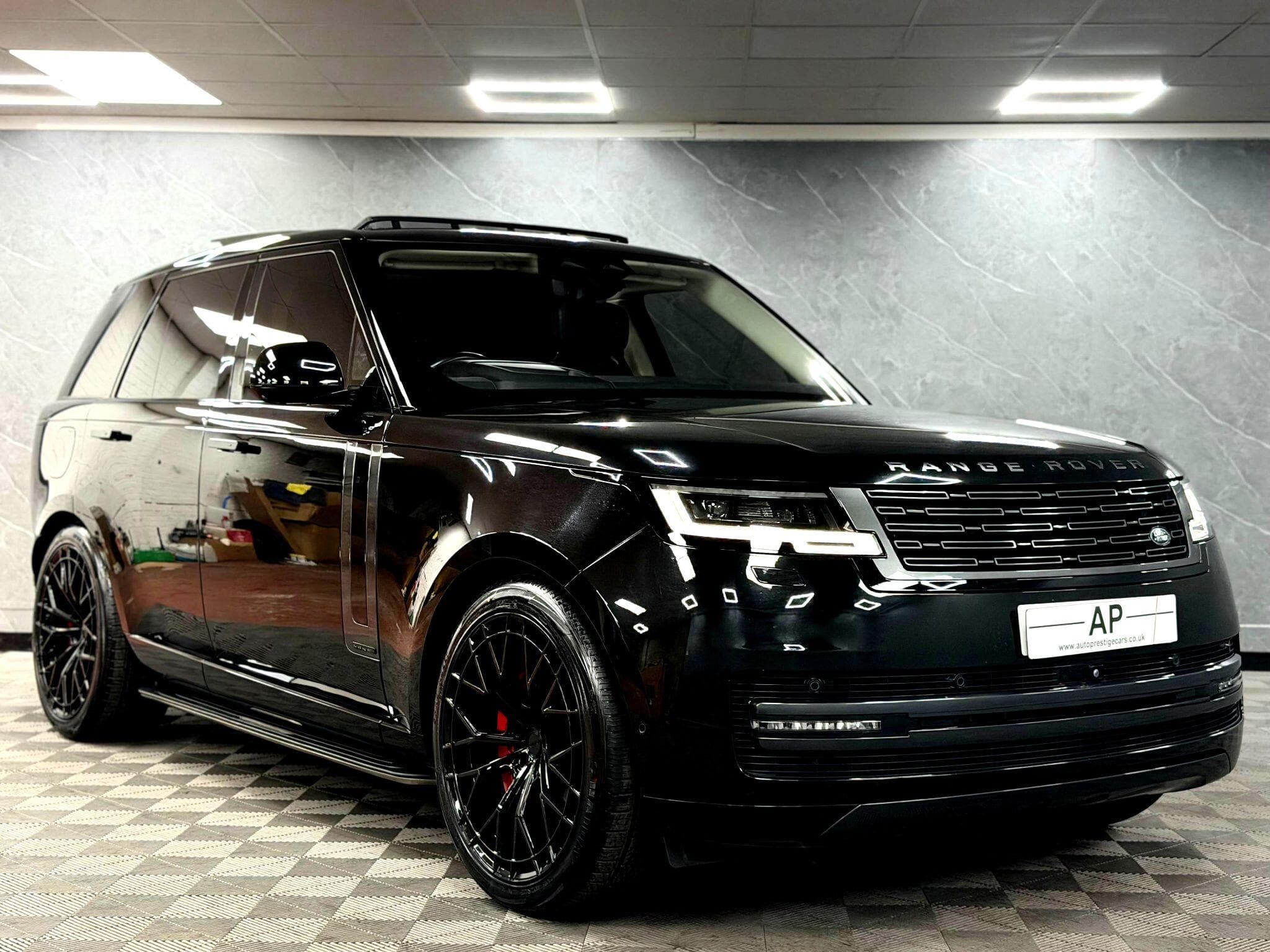 2022 Land Rover Range Rover - Thumbnail 11