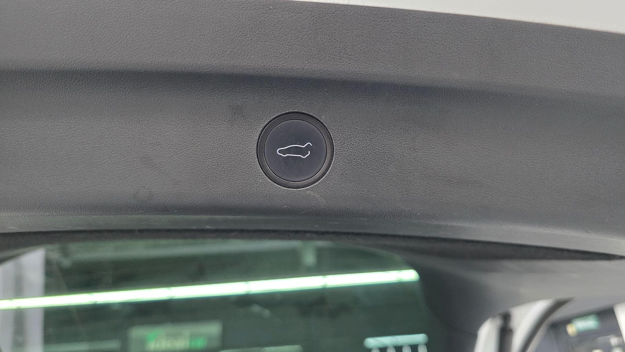 2022 Tesla Model Y - Thumbnail 21