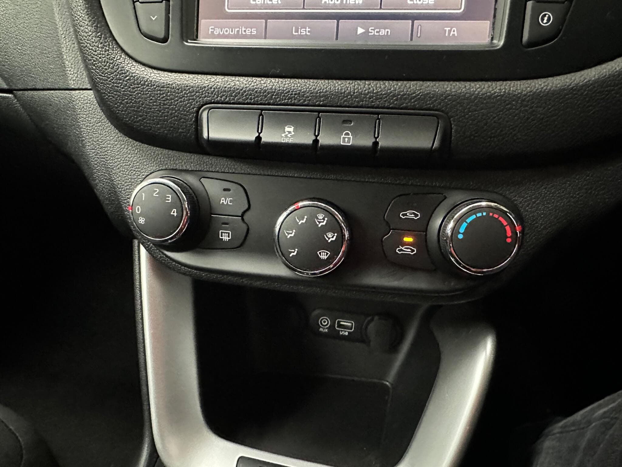 2018 Kia Ceed - Thumbnail 16