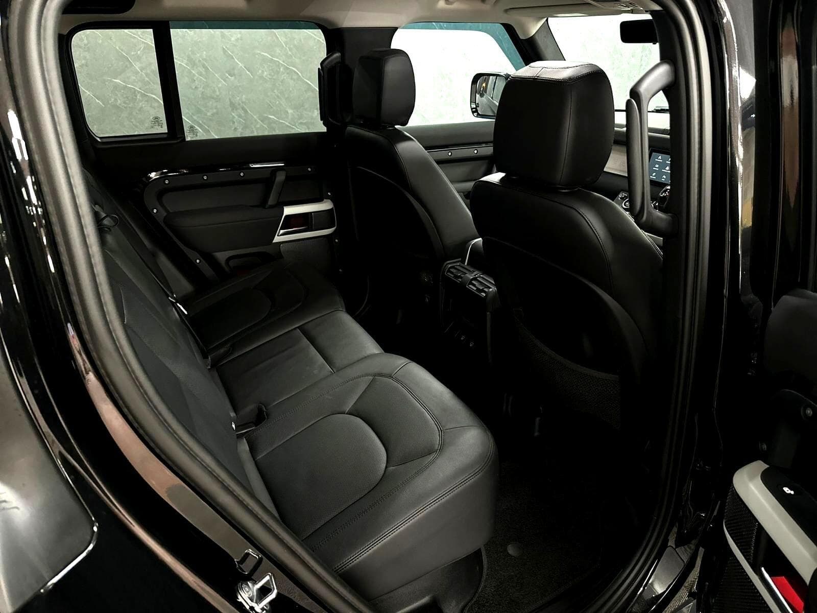 2024 Land Rover Defender 110 - Thumbnail 48