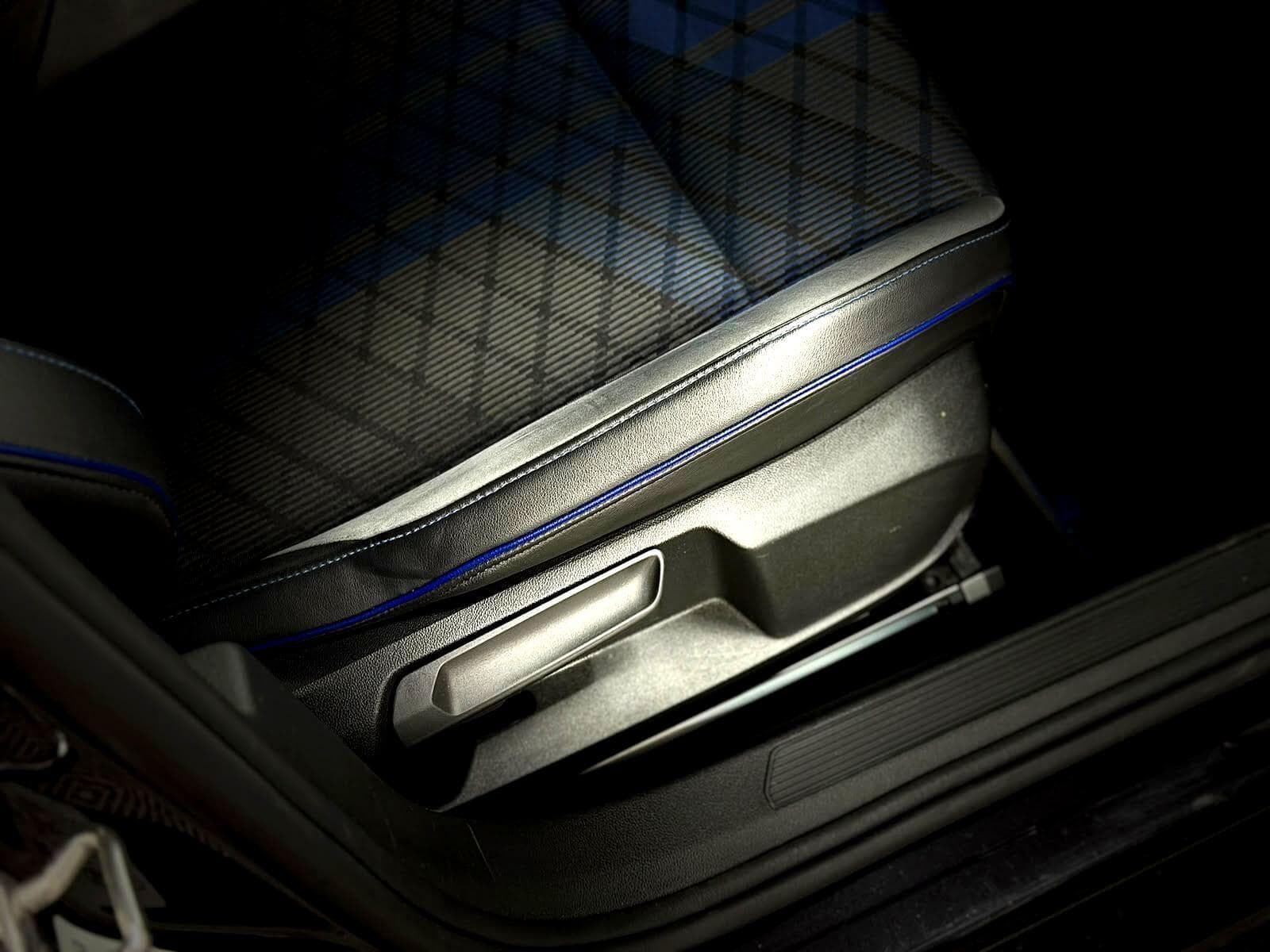 2021 Volkswagen Golf - Thumbnail 37