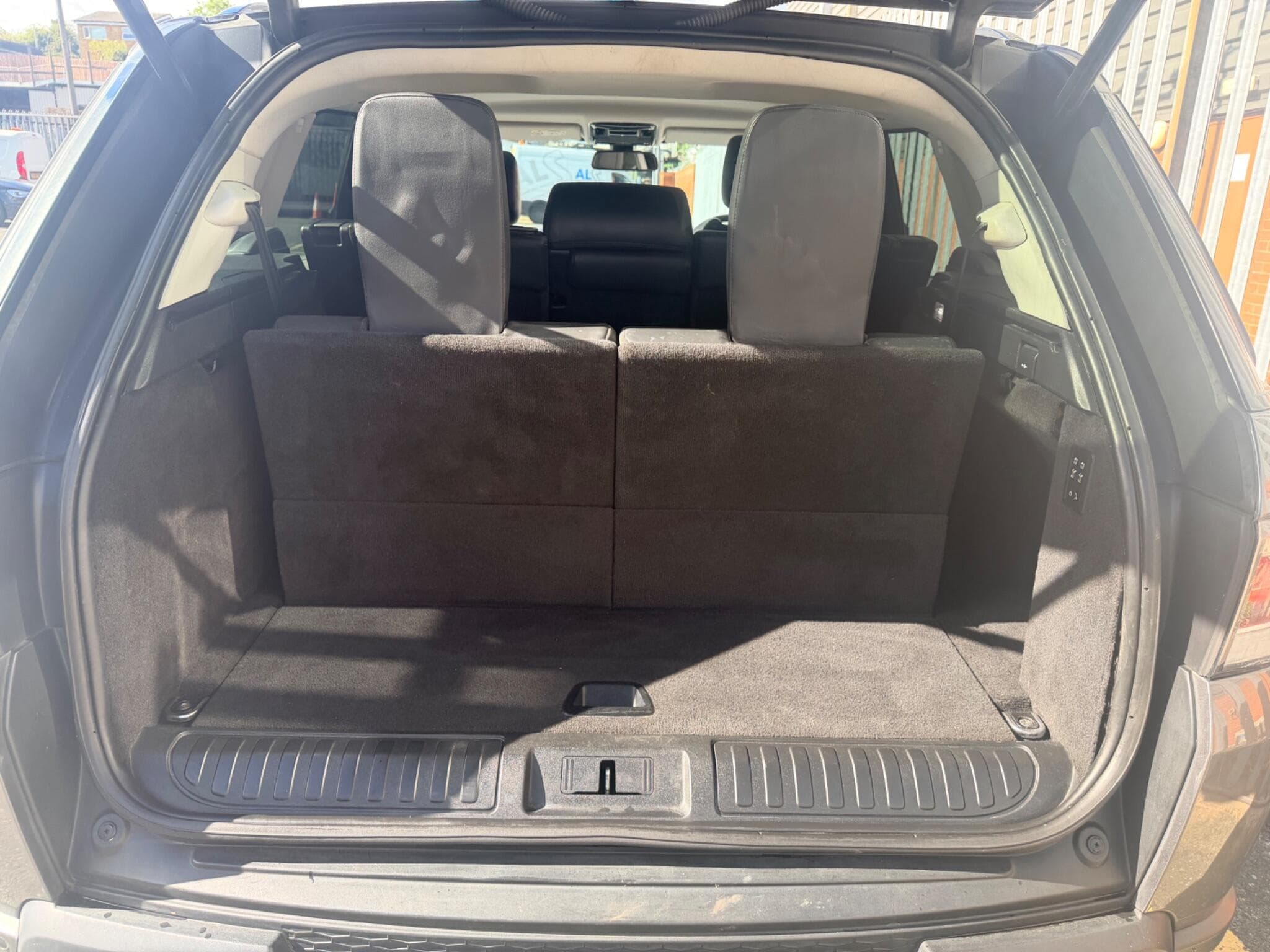 2015 Land Rover Range Rover Sport - Thumbnail 31