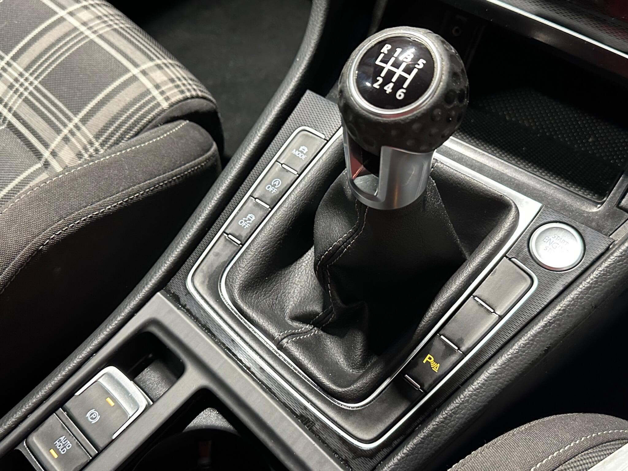 2016 Volkswagen Golf - Thumbnail 18