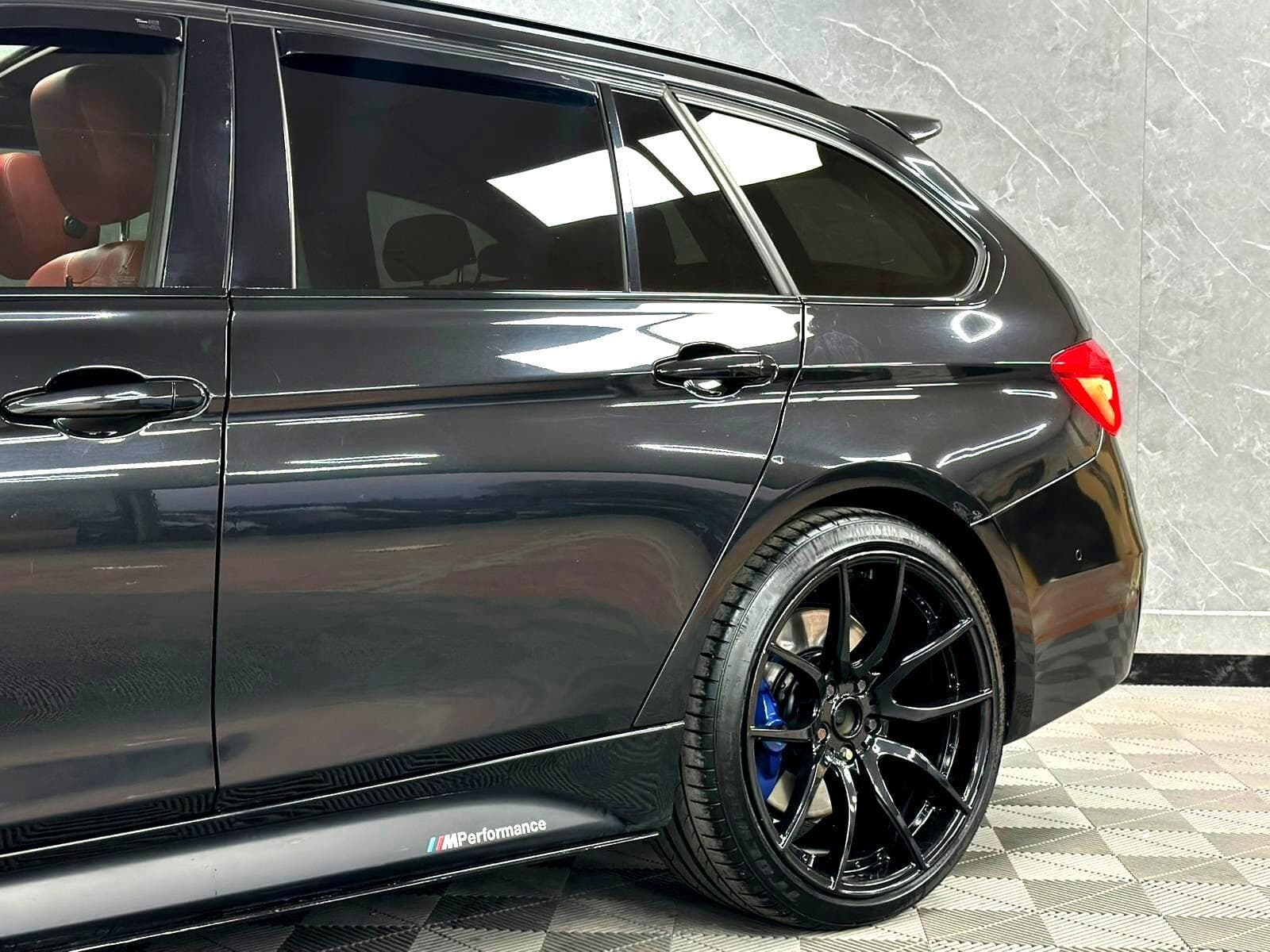 2015 BMW 3 Series - Thumbnail 28