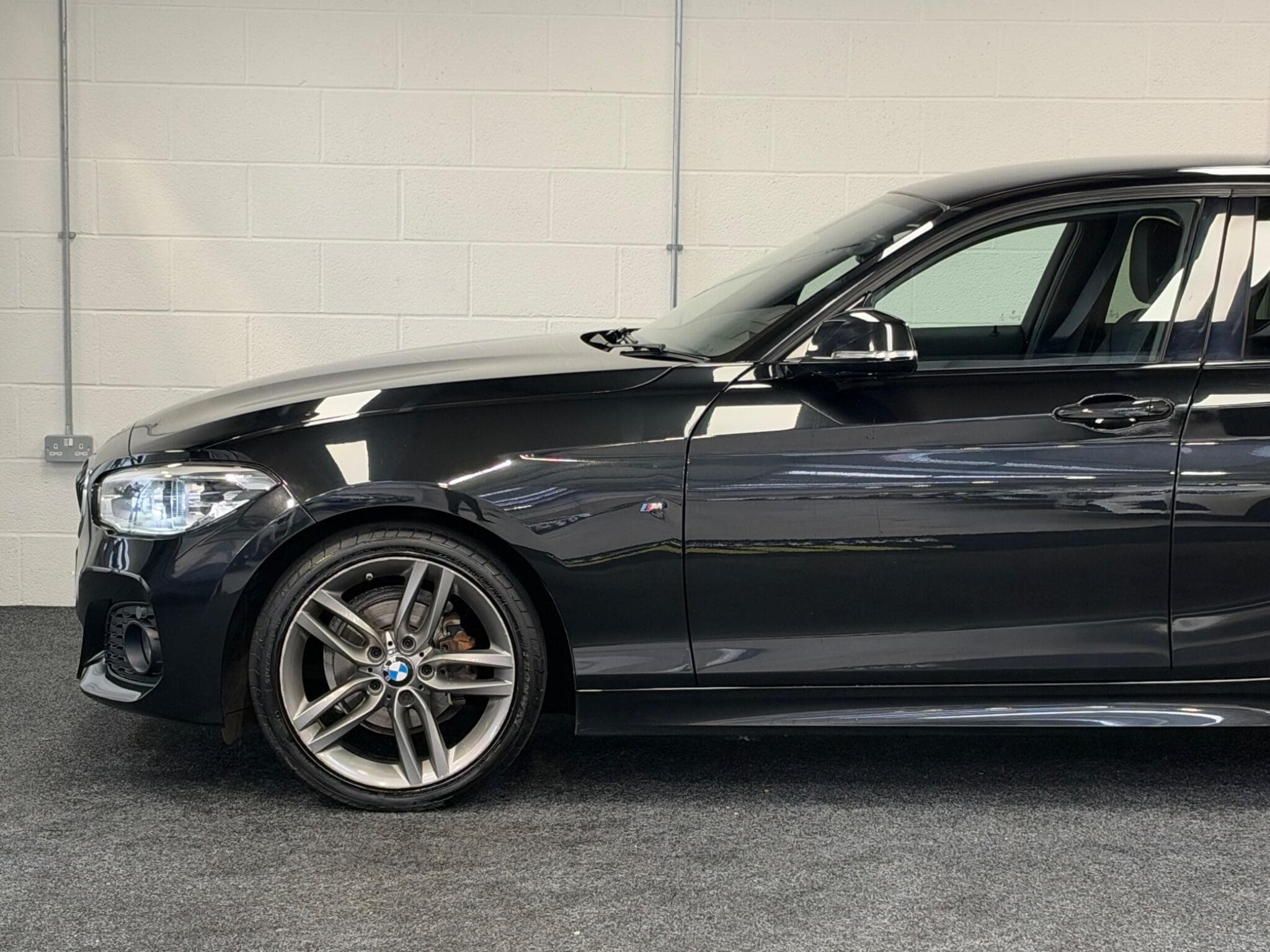 2019 BMW 1 Series - Thumbnail 7