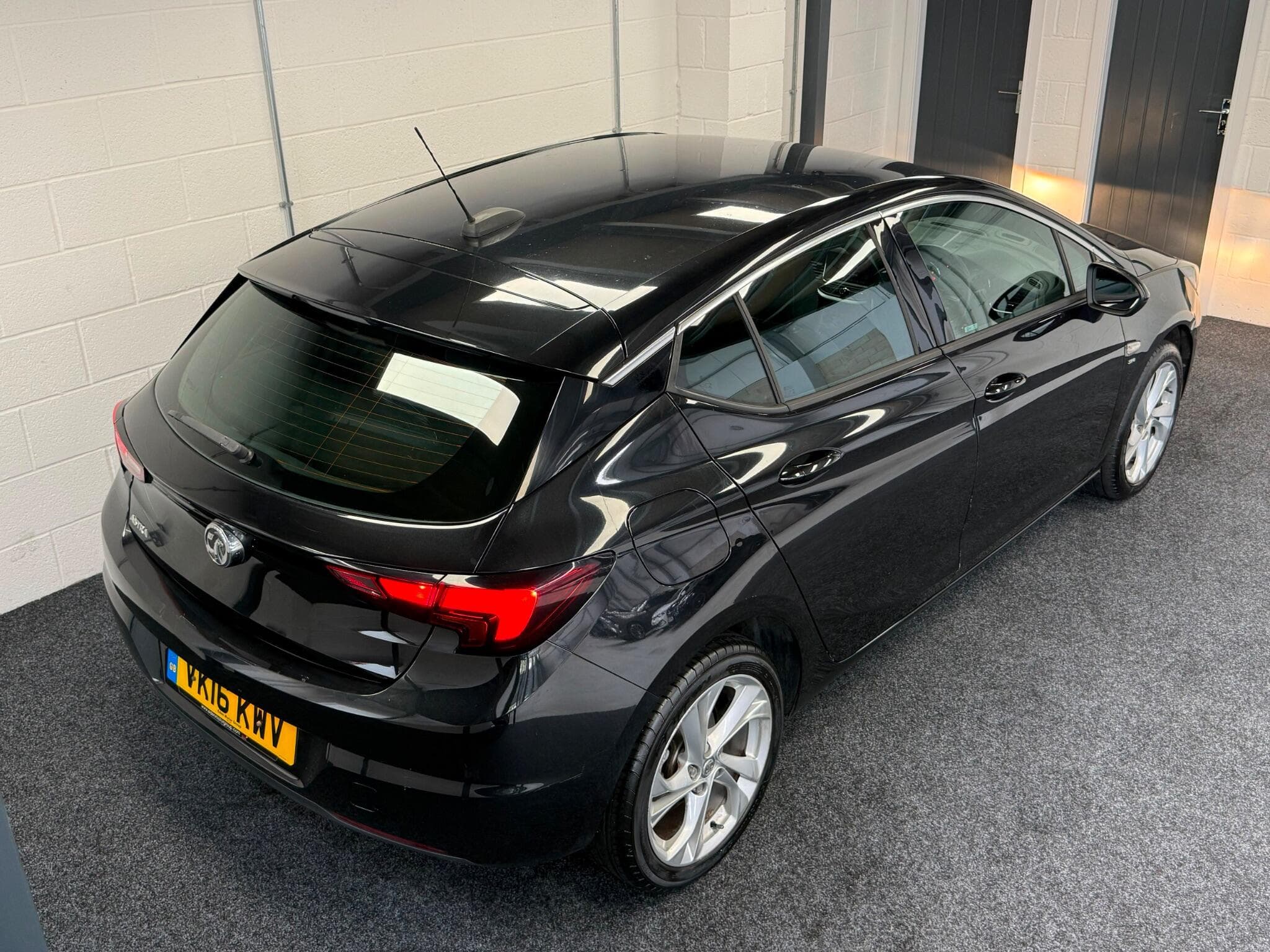 2016 Vauxhall Astra - Thumbnail 13