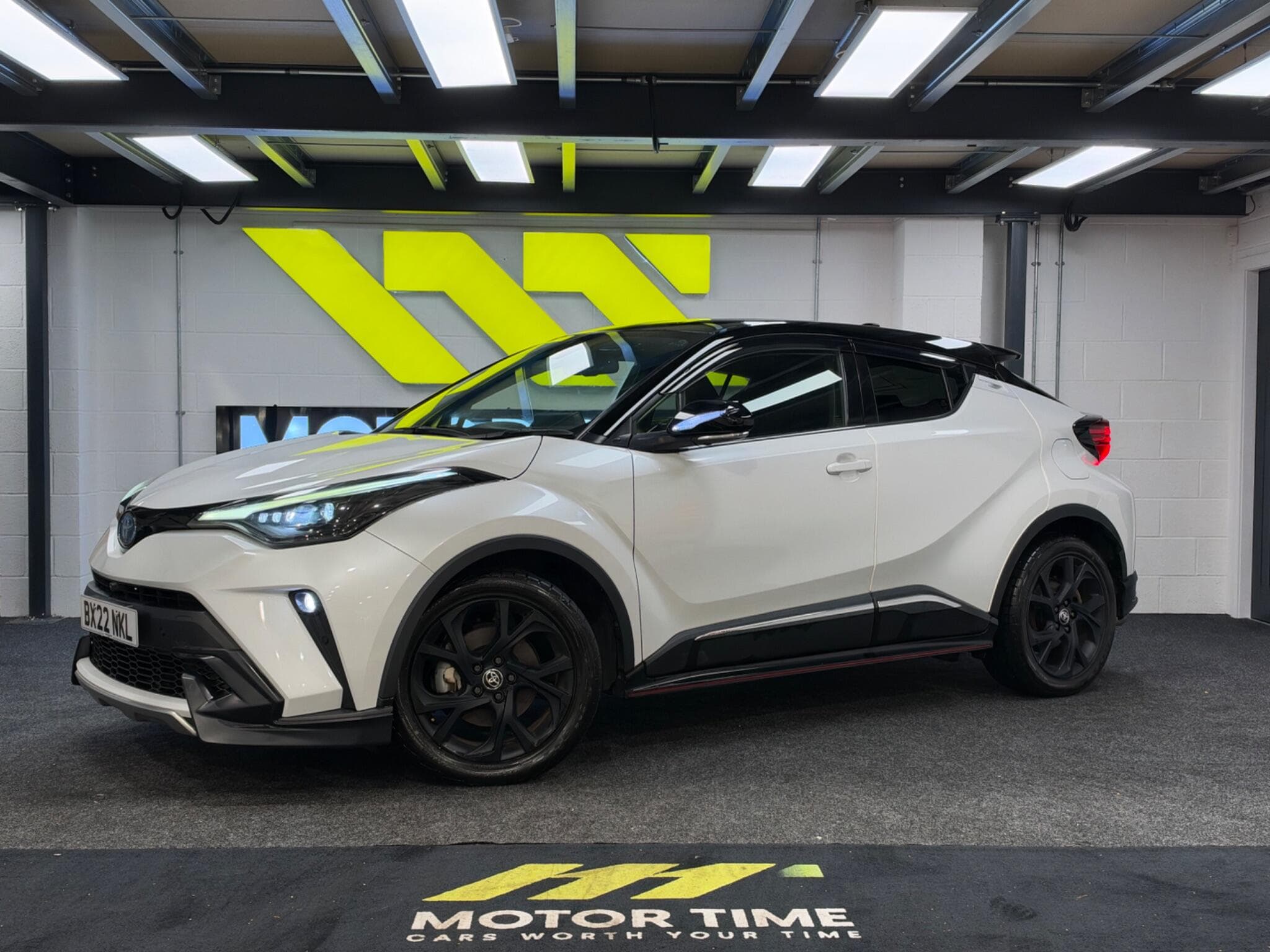 2022 Toyota C-HR - Image 1
