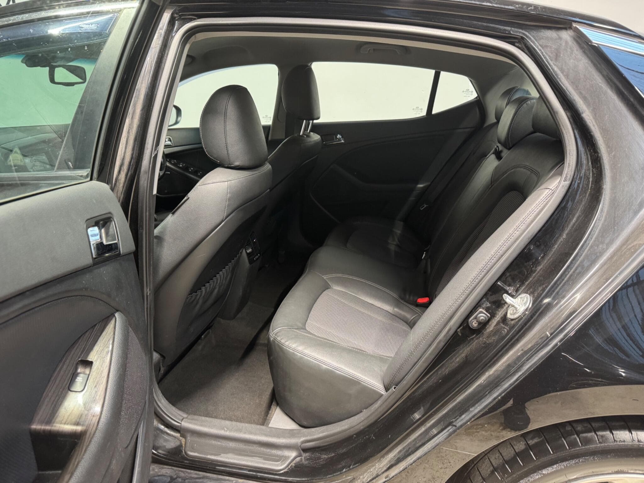 2013 Kia Optima - Thumbnail 9