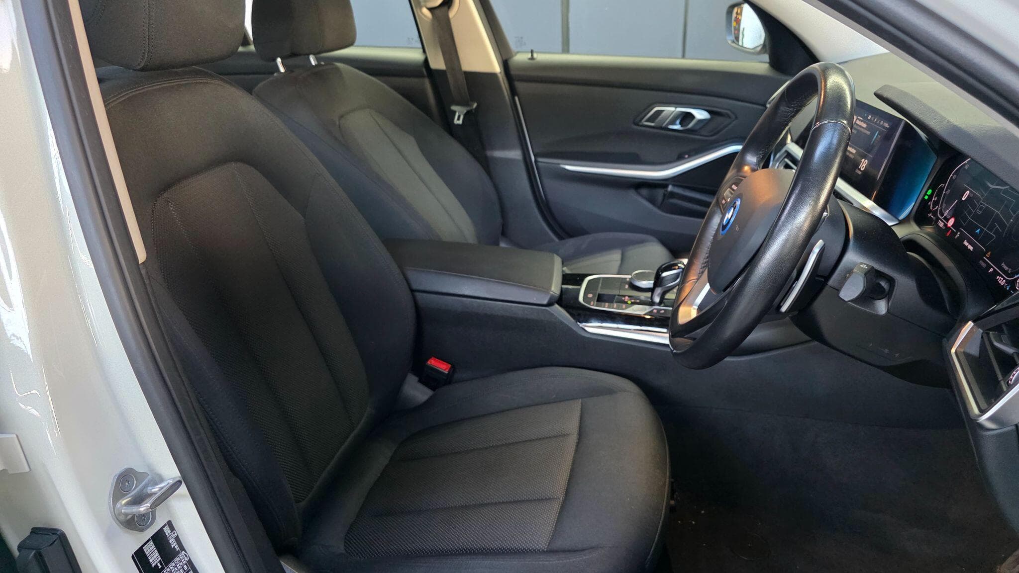2021 BMW 3 Series - Thumbnail 13
