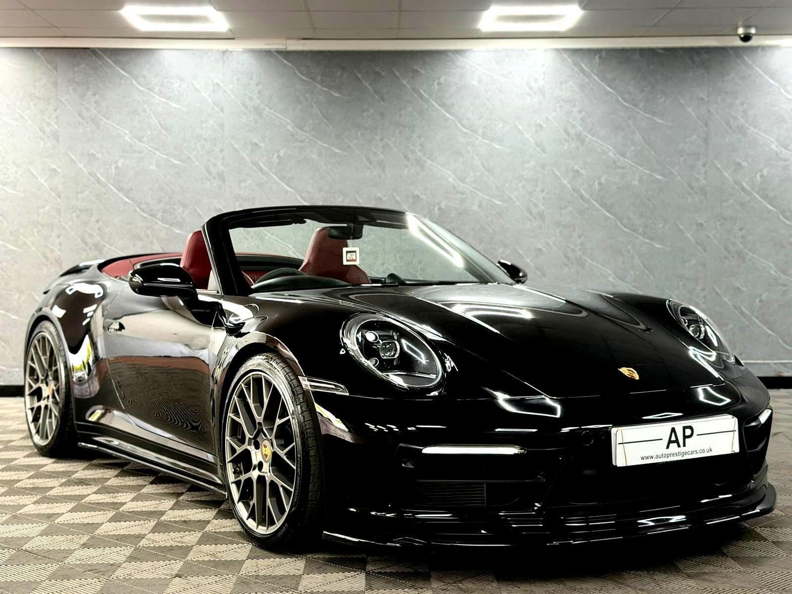 2020 Porsche 911 - Image 2