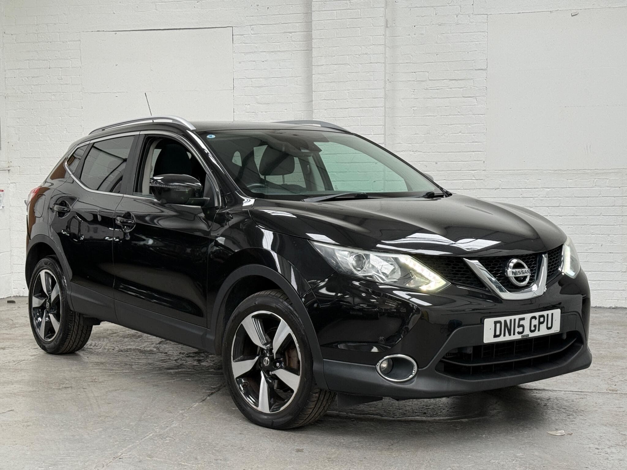 2015 Nissan Qashqai - Main