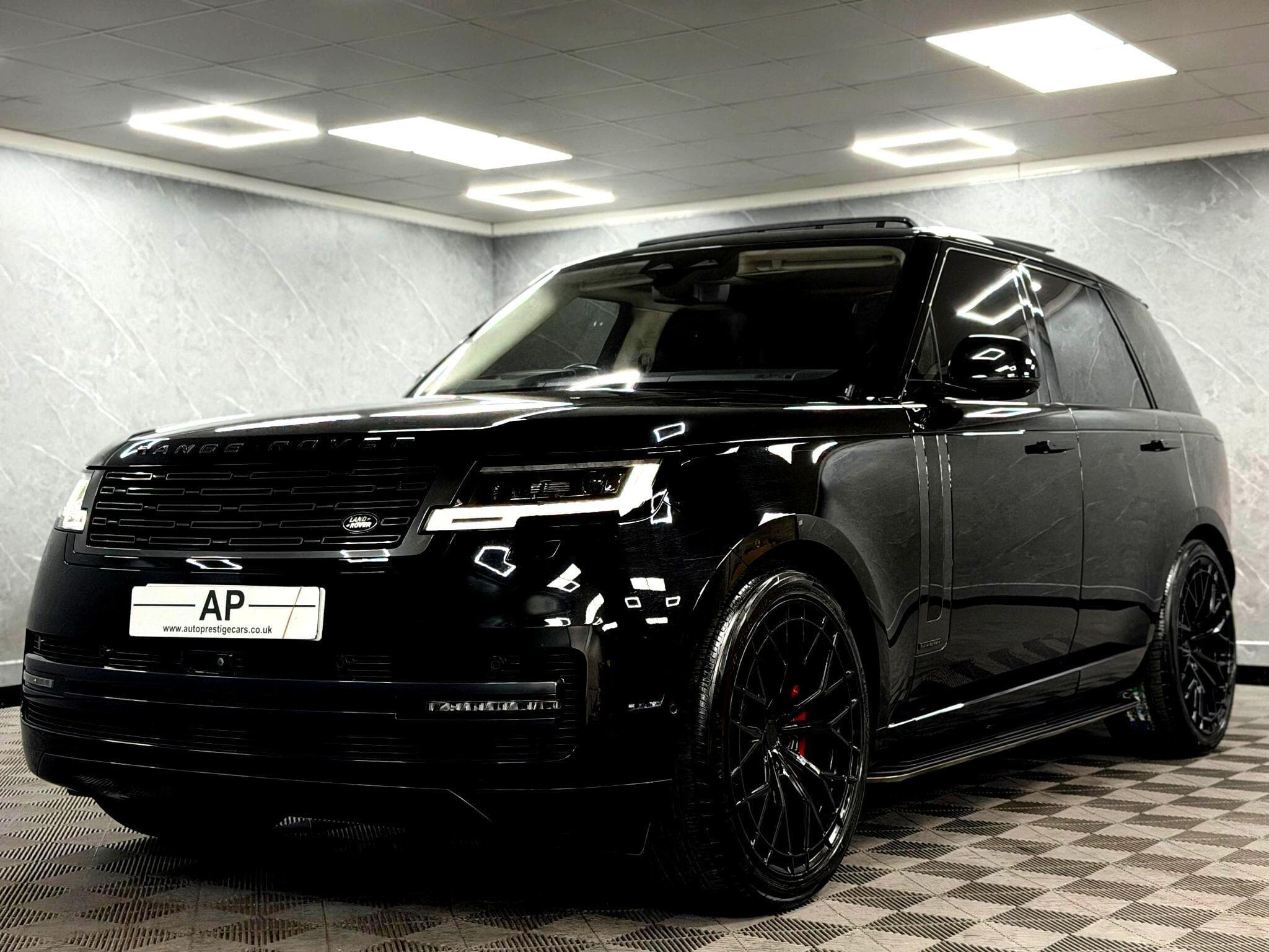 2022 Land Rover Range Rover - Thumbnail 19