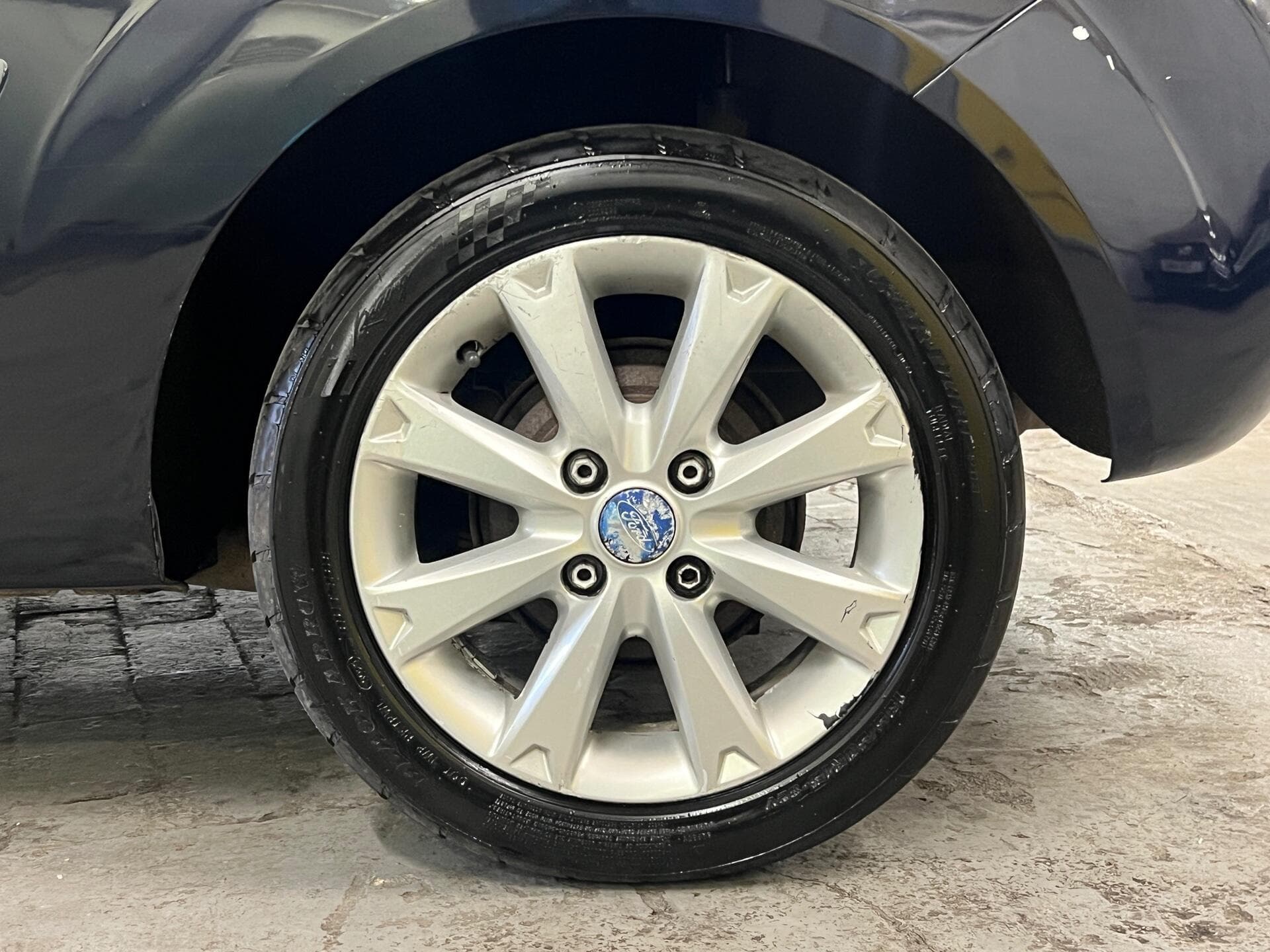2005 Ford Fiesta - Thumbnail 12