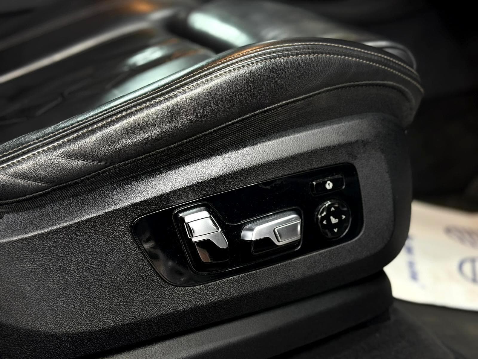 2018 BMW X5 - Thumbnail 44