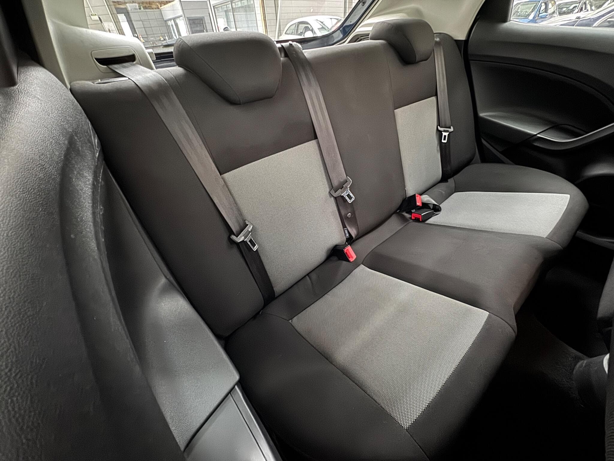 2016 SEAT Ibiza - Thumbnail 9