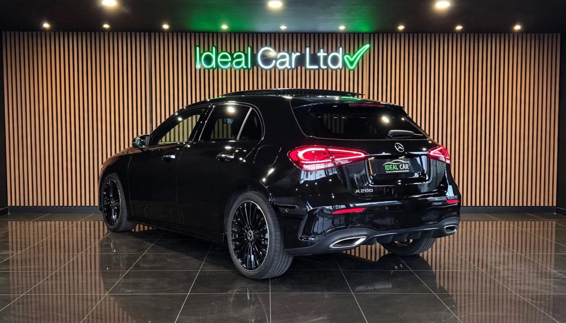 2025 Mercedes-Benz A Class - Thumbnail 2