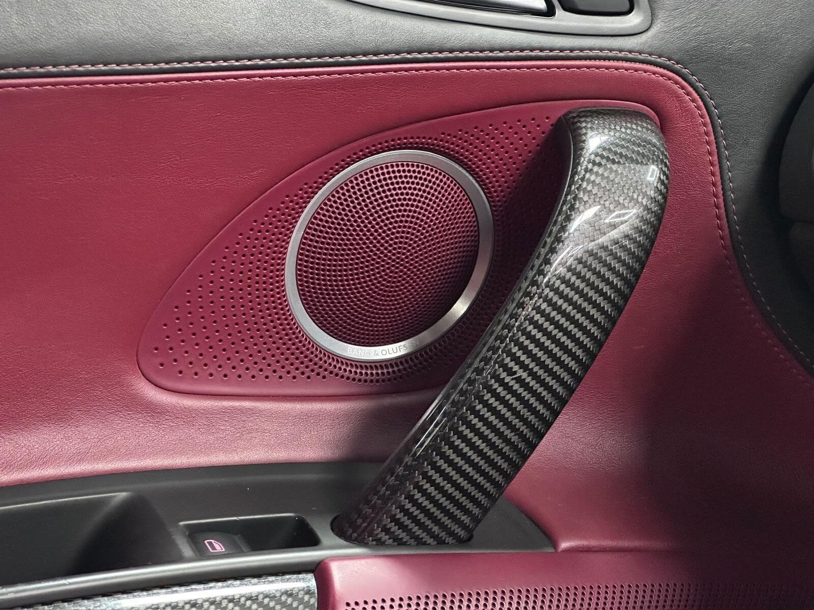 2010 Audi R8 - Thumbnail 14