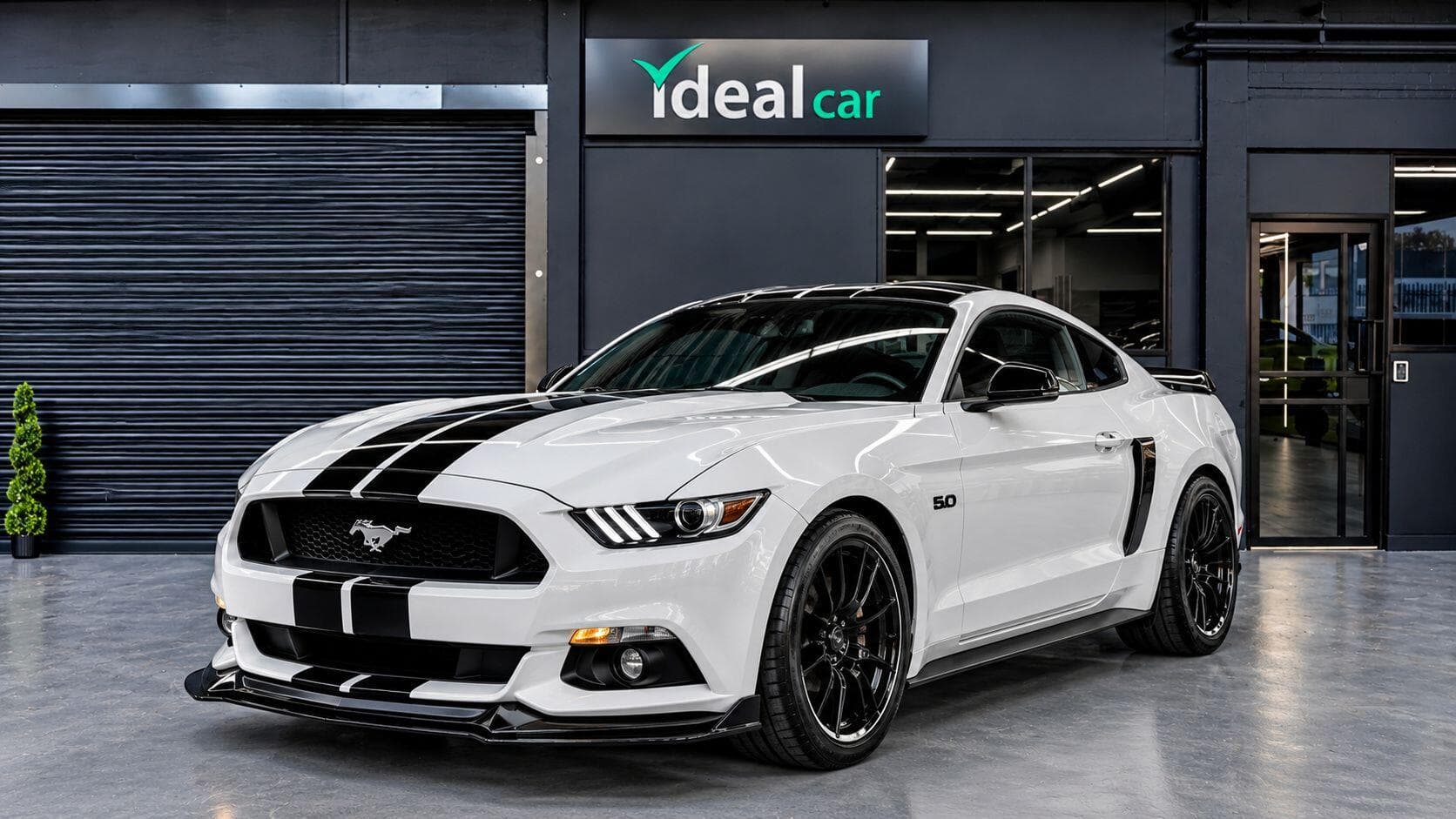 2016 Ford Mustang - Main