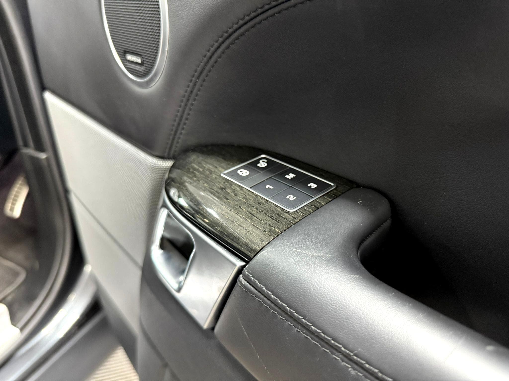 2018 Land Rover Range Rover Sport - Thumbnail 16