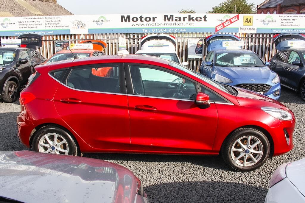 2017 Ford Fiesta - Thumbnail 11
