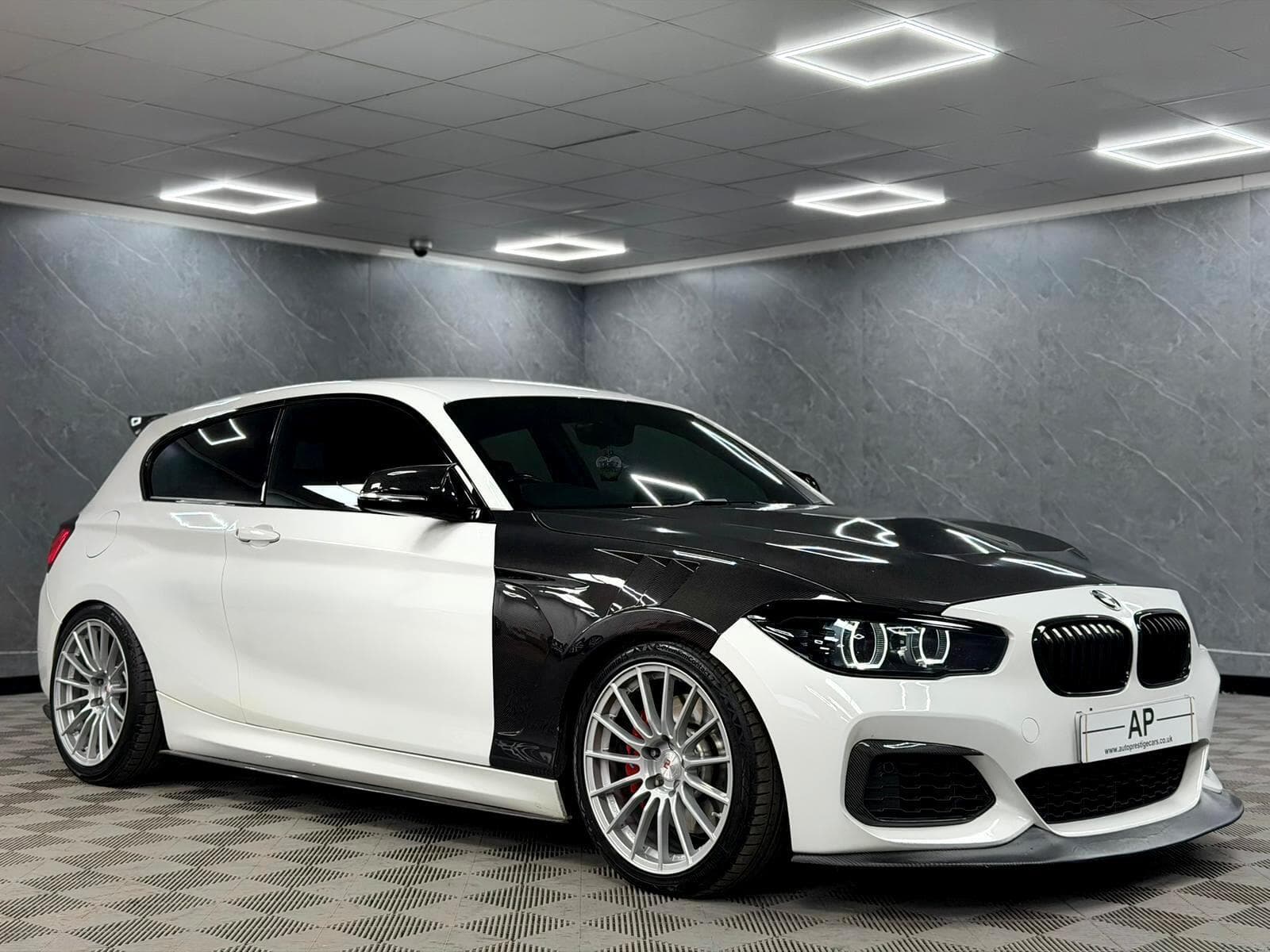 2019 BMW 1 Series - Thumbnail 35