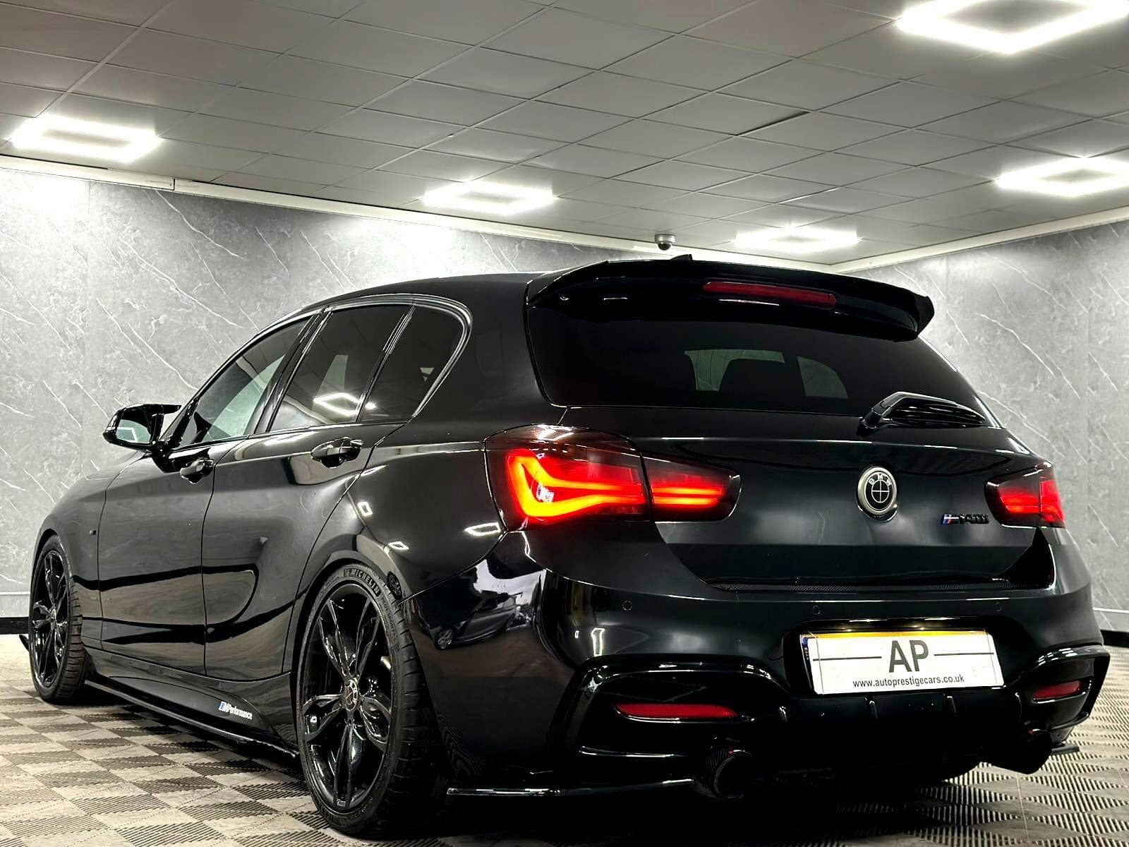 2017 BMW 1 Series - Thumbnail 25