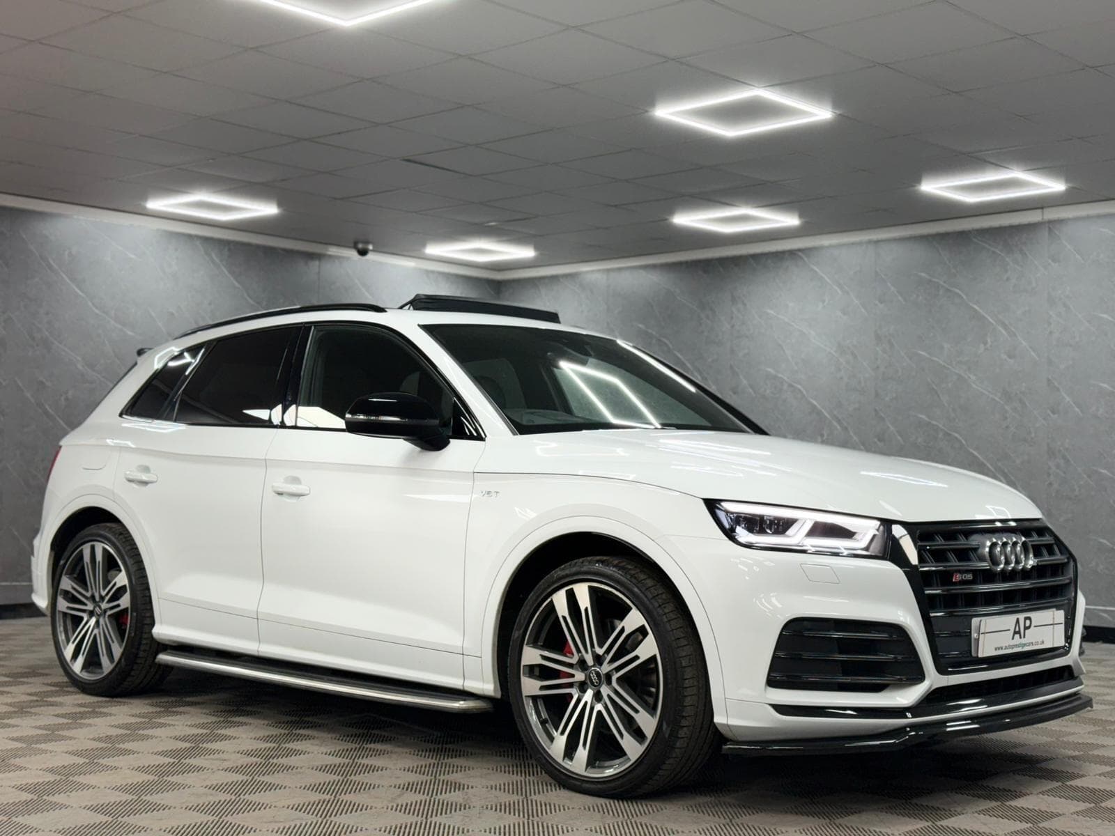 2018 Audi SQ5 - Thumbnail 24